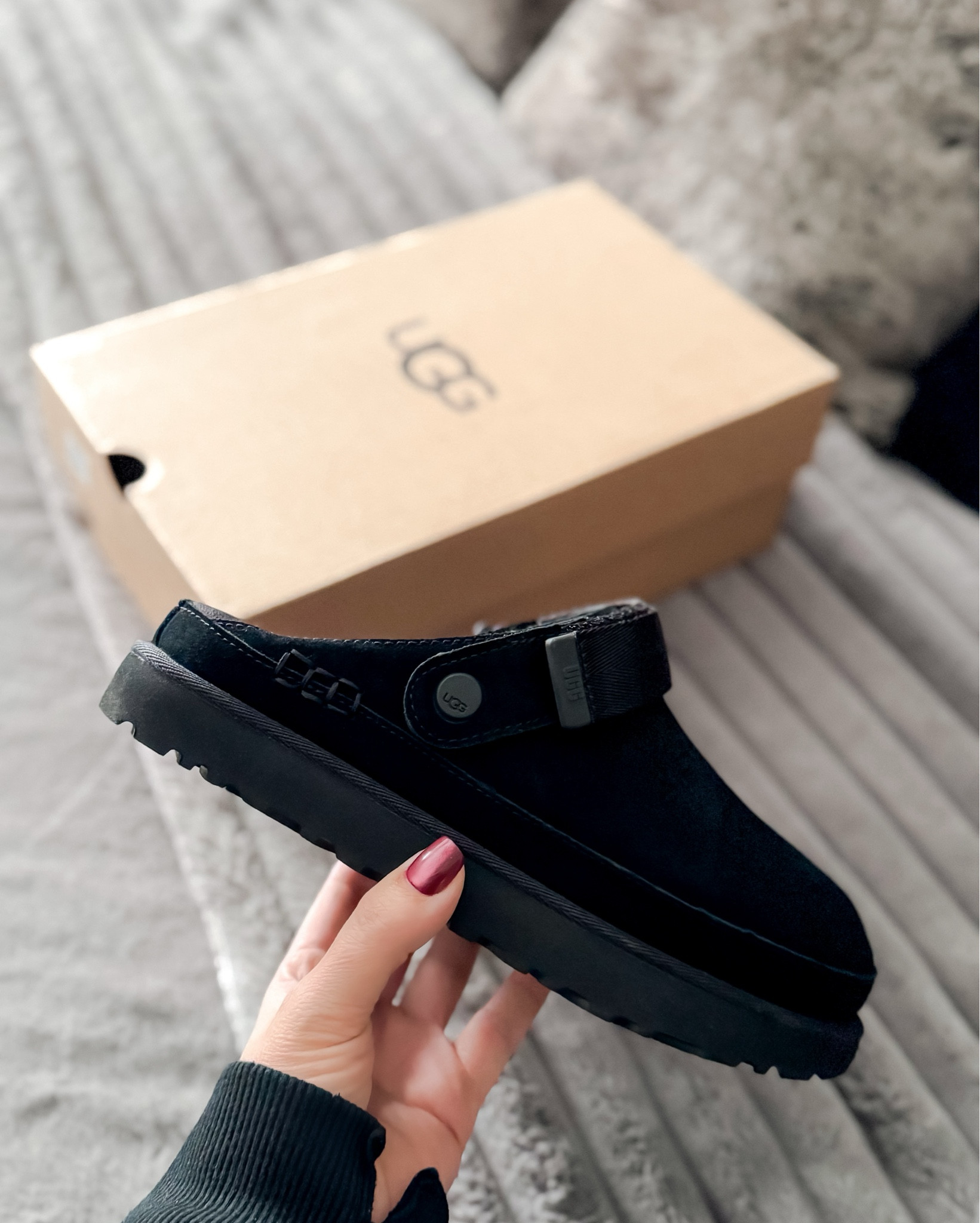 The coziest shoes I reach for every single fall + winter. My go-to UGG clogs are finally back in stock in all sizes and they’re even better than I remembered. Soft suede, cloud-level comfort, and the easiest neutral to style with leggings, sweats, or denim. A true cold-weather essential.

UGG Finds • UGG Style • Fall Style • Winter Style • Cozy Season • Neutral Style • Minimalist Fashion • Casual Outfits • Back In Stock • Trending Now • Comfy Style • Cozy Aesthetic • Everyday Style • Capsule Wardrobe Essentials • Neutral Wardrobe • Fashion Must Haves • Shoe Favorites • Cozy Vibes Only • Cold Weather Style • Fall Shoes For Women • Winter Shoes • Cozy Slip-on Shoes • Everyday Errand Shoes • Comfy Winter Shoes • Trending UGGs • Must-Have Shoes

#LTKGiftGuide #LTKootd #LTKShoeCrush