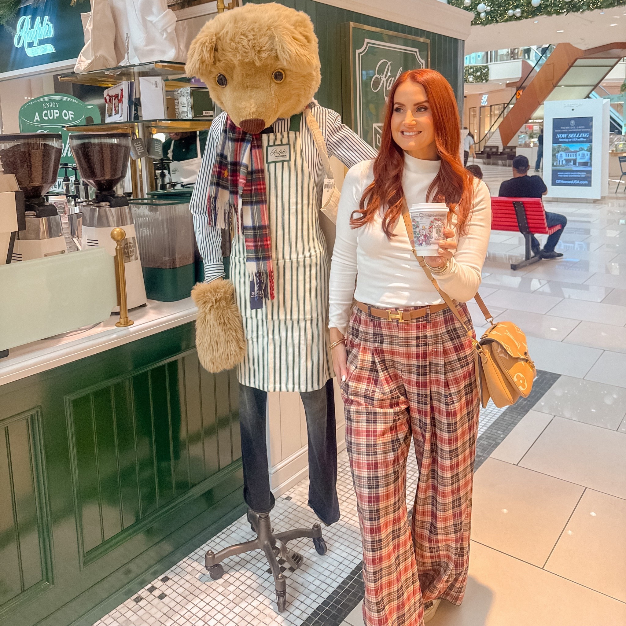 Nothing like a girls Christmas shopping trip 🎄🎅❤️🛍️ 
These pants are my favorite & so comfortable 

#LTKmomlife #LTKOver40 #LTKHome