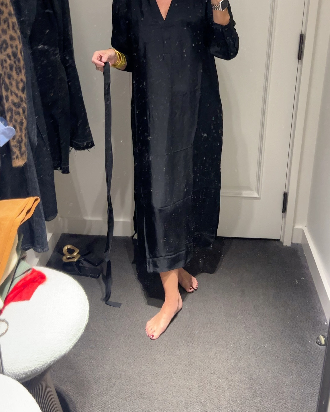 🚨 40% off J Crew  entire site 

Bungalow dress in drapey viscose twill
Fits true to size and feels so good on skin, long sleeve and comes in several colors and a pattern!
Wear belted or leave unbelted!
Wear with boots, heels or flats 
Dress up or down 


#LTKStyleTip #LTKVideo #LTKSaleAlert