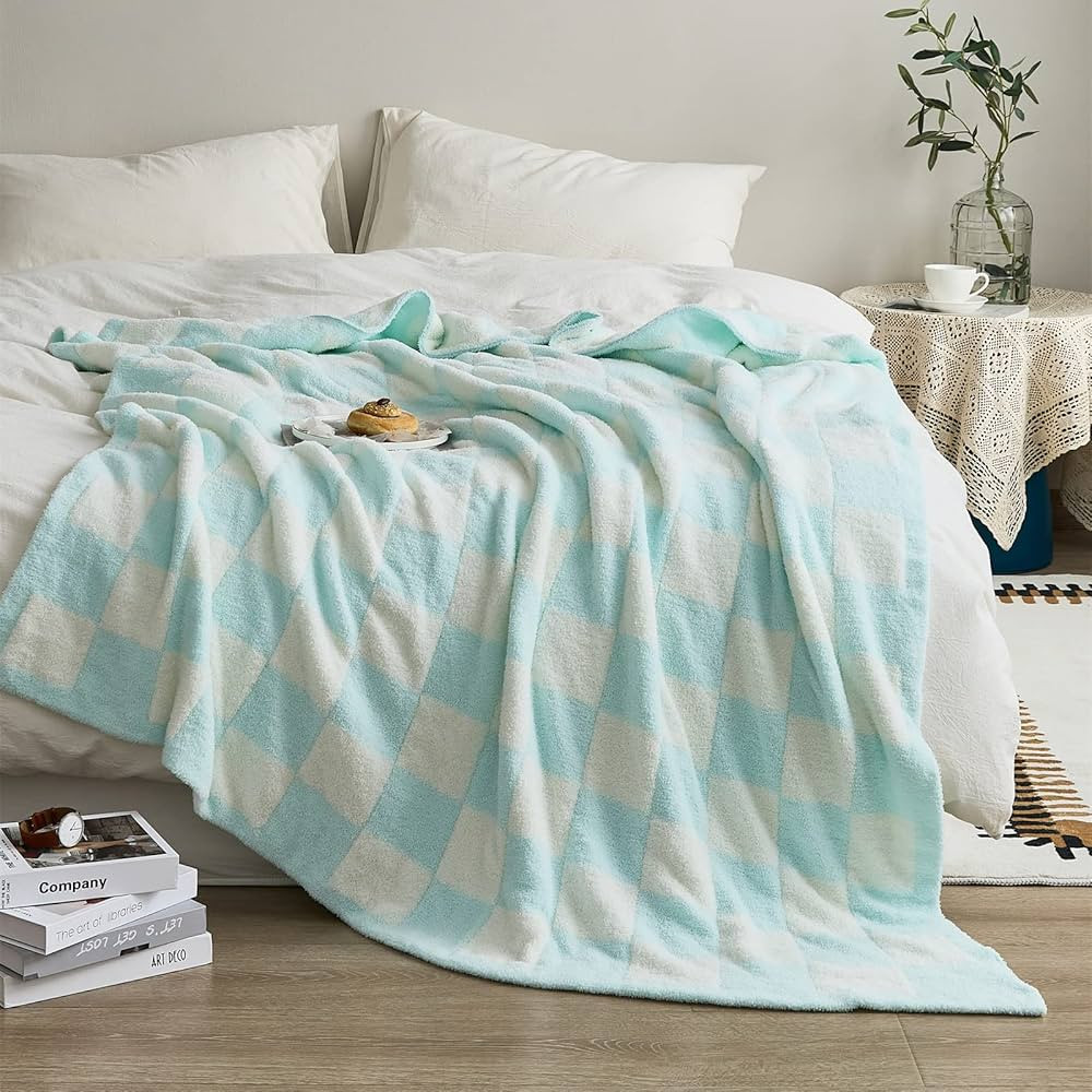 YIRUIO Throw Blankets Checkered Chessboard Plaid Fuzzy Warmer Comfort Reversible Shaggy Cozy Deco... | Amazon (US)