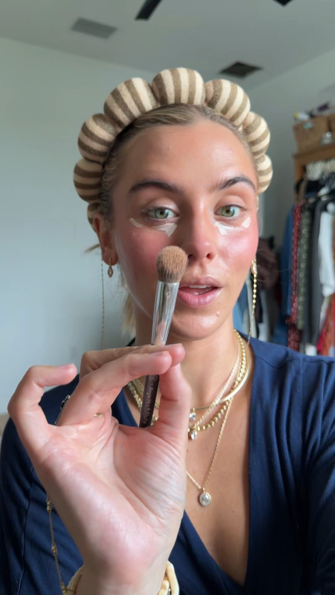 @BK Beauty For applying under-eye concealer, you'll love this smaller “kitten paw” version of the BK 101 Contoured Foundation brush so much! Use it in a patting motion to apply under-eye concealer. It blends out smoothly and seamlessly every time! It can also be used to apply concealer by the sides of the nose or to other areas of the face. It’s also great for contouring!
This is part of the softest, most luxurious brush set made specifically for mature skin.