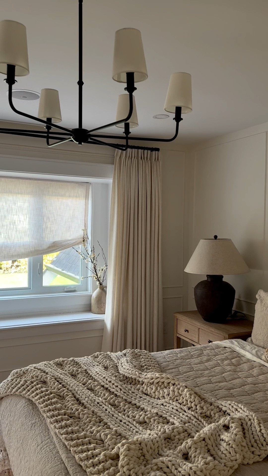 Cozy & calm layers 

Lily fabric - Beige white - relaxed 

Use my code AMYPETERS for 25% off your order - Nrutral Curtains. 