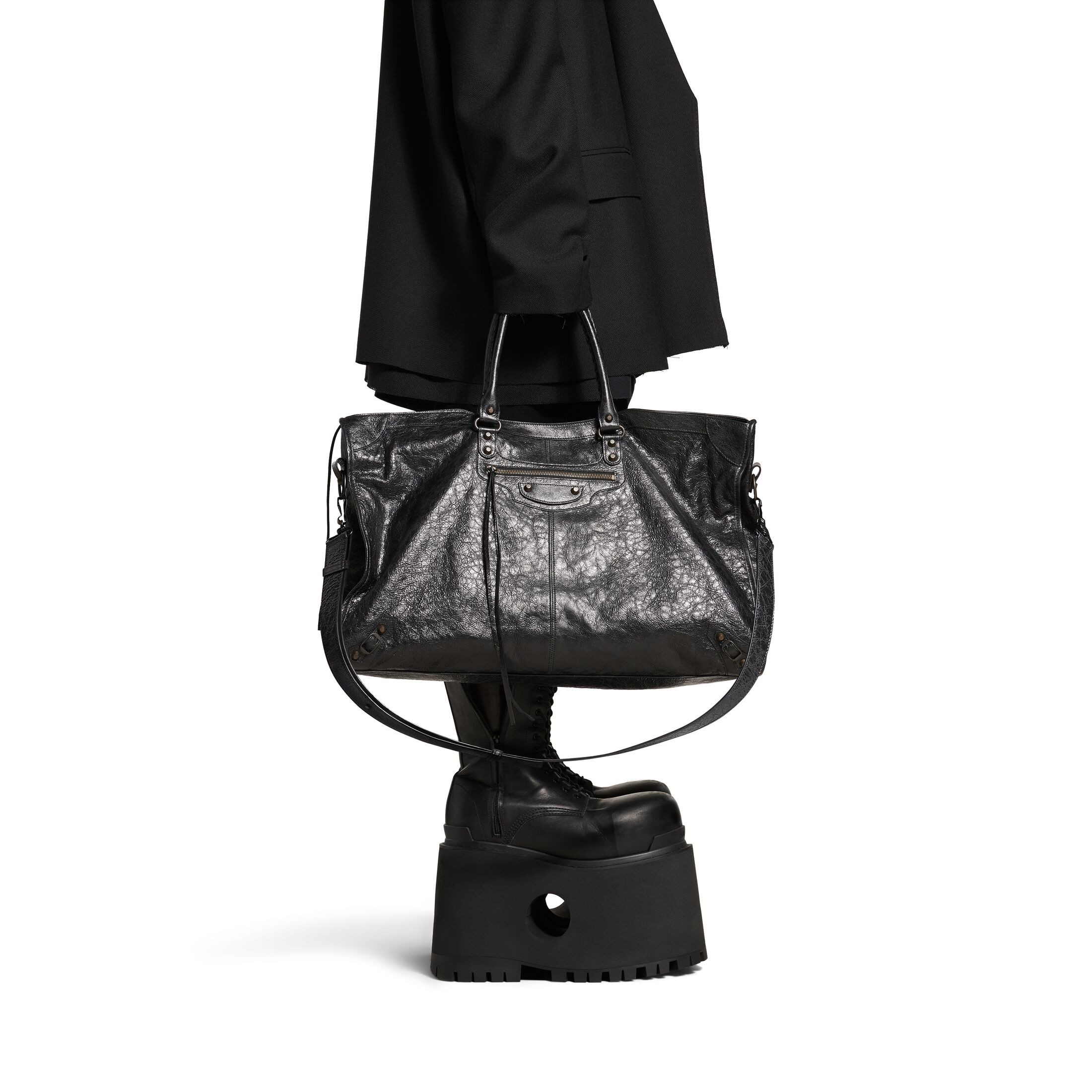 Men's Le City Travel Bag in Volcanic Rock | Balenciaga US | Balenciaga