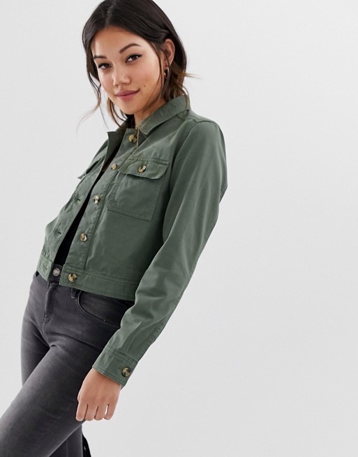 Miss Selfridge – Hemdjacke in Khaki | ASOS DE