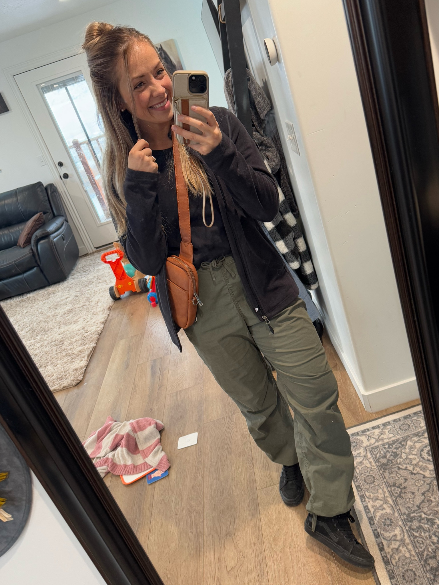 Friday Fit Check 🧡 I don’t live in Cowboy Boots and Wranglers allll the time 😉🩷

#LTKStyleTip #LTKWorkwear #LTKBeauty