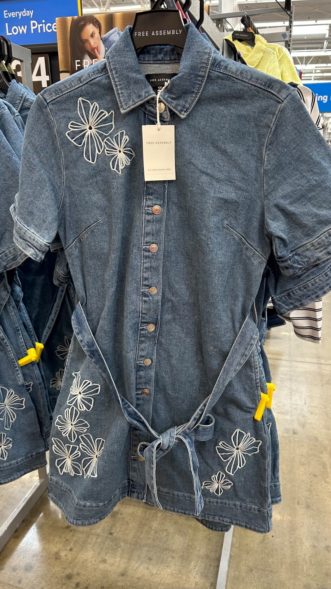 walmart dress finds

walmart finds, denim dress, denim, walmart dress, walmart fashion finds, festival dress, country concert dress, country concert outfit idea, denim, walmart fashion, free assembly, midi dress, short dress

#LTKFestival #LTKSaleAlert #LTKWorkwear