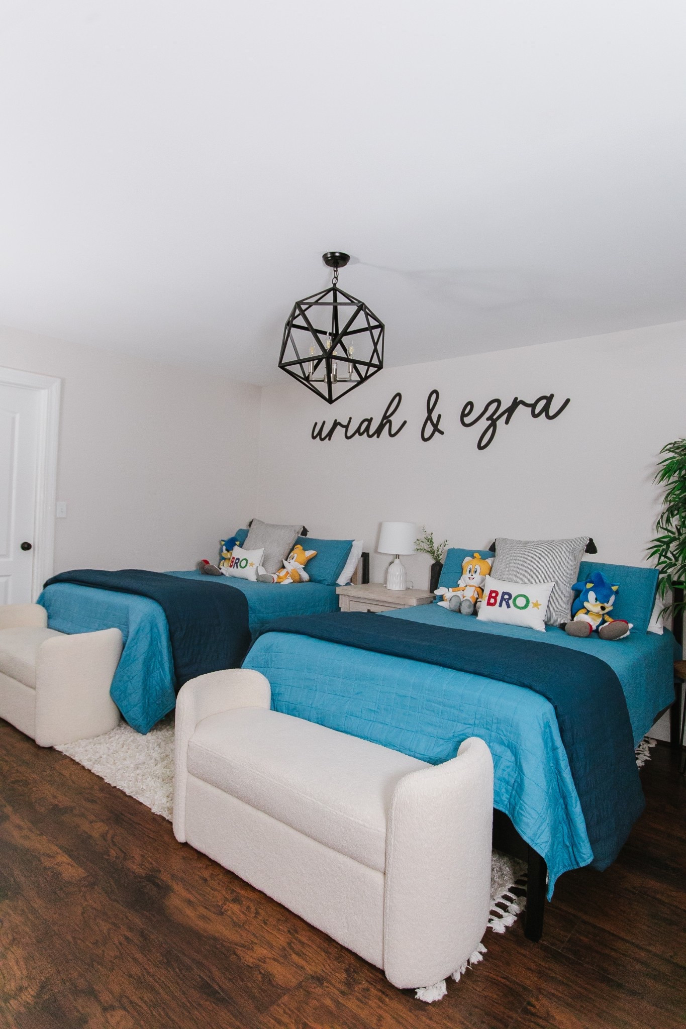 Boys shared room that’s all about comfort! 

#BrothersRoomVibes #SharedRoomvibes