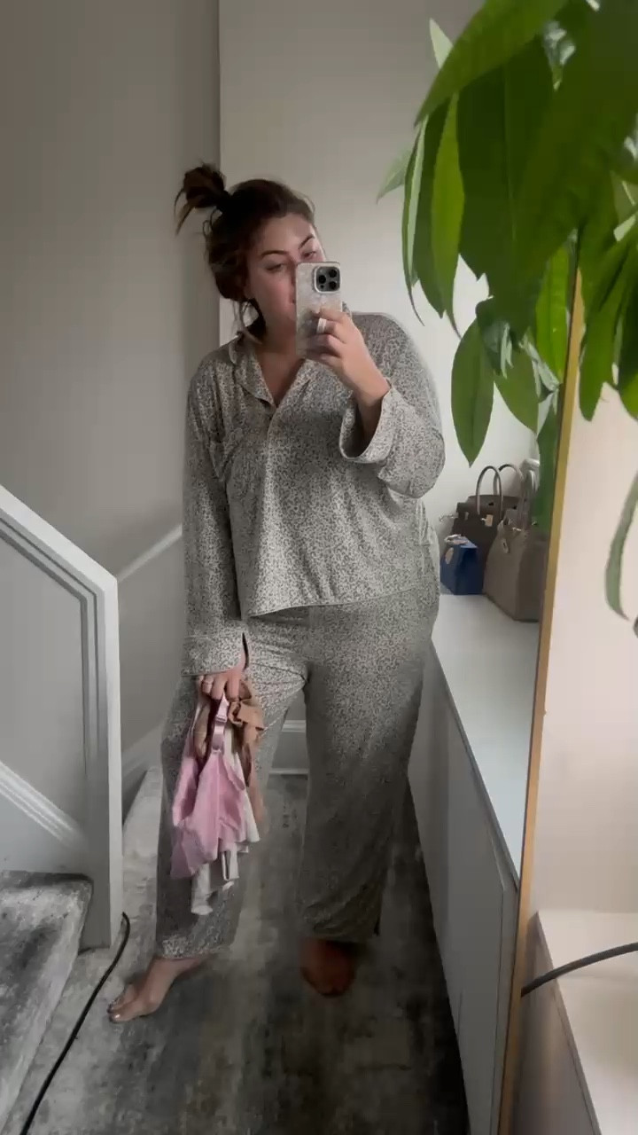 EBY is 40% off sitewide - stack it with code CARALYN15 for an extra 15% off. @joineby #ebypartner

#LTKMidsize #LTKStyleTip #LTKSaleAlert