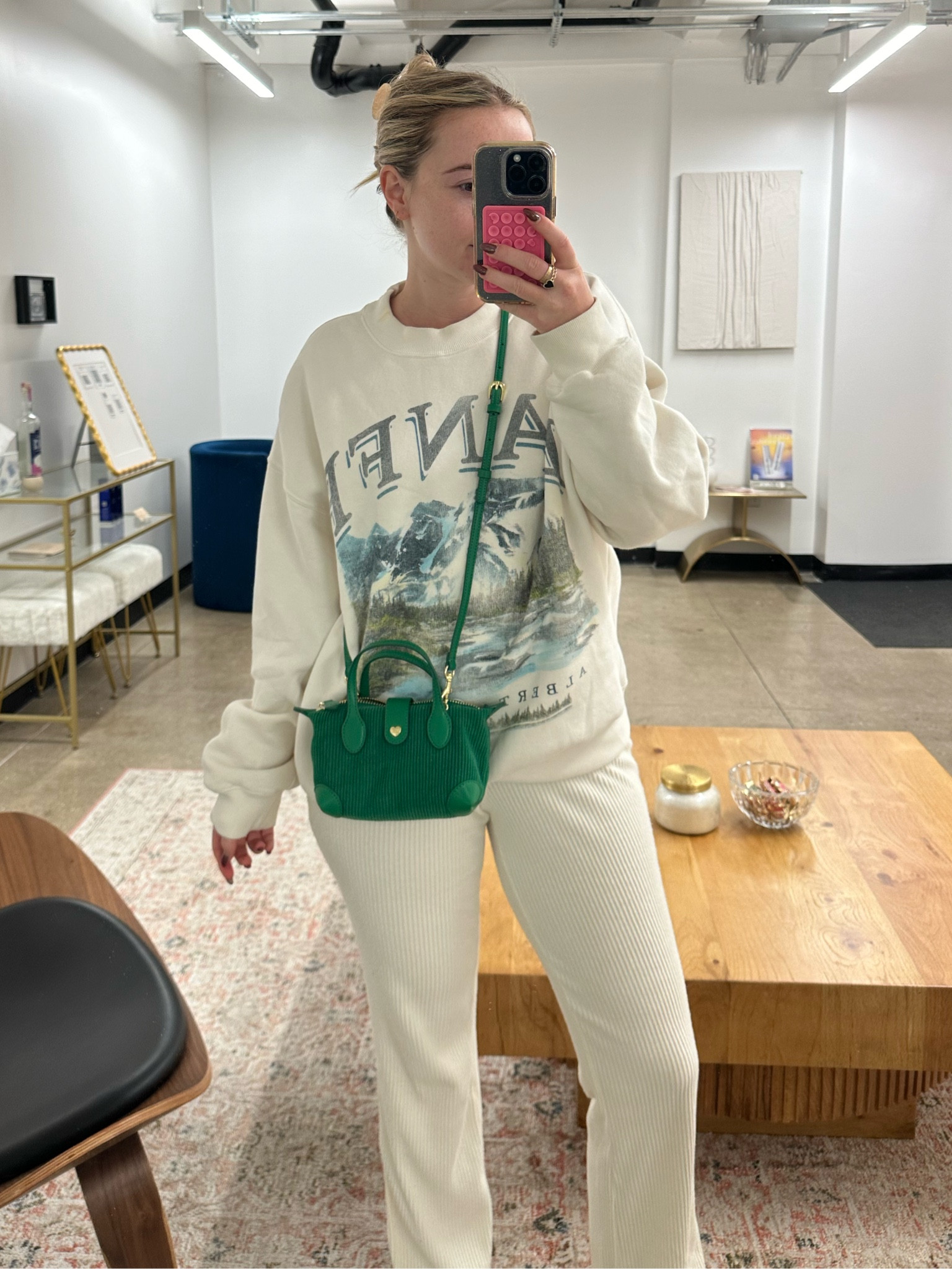 This small Stoney Clover bag is perfect for running a quick errand and will fit your phone, keys, card holder, lip gloss and some other small things  

#LTKHoliday #LTKTravel #LTKItBag