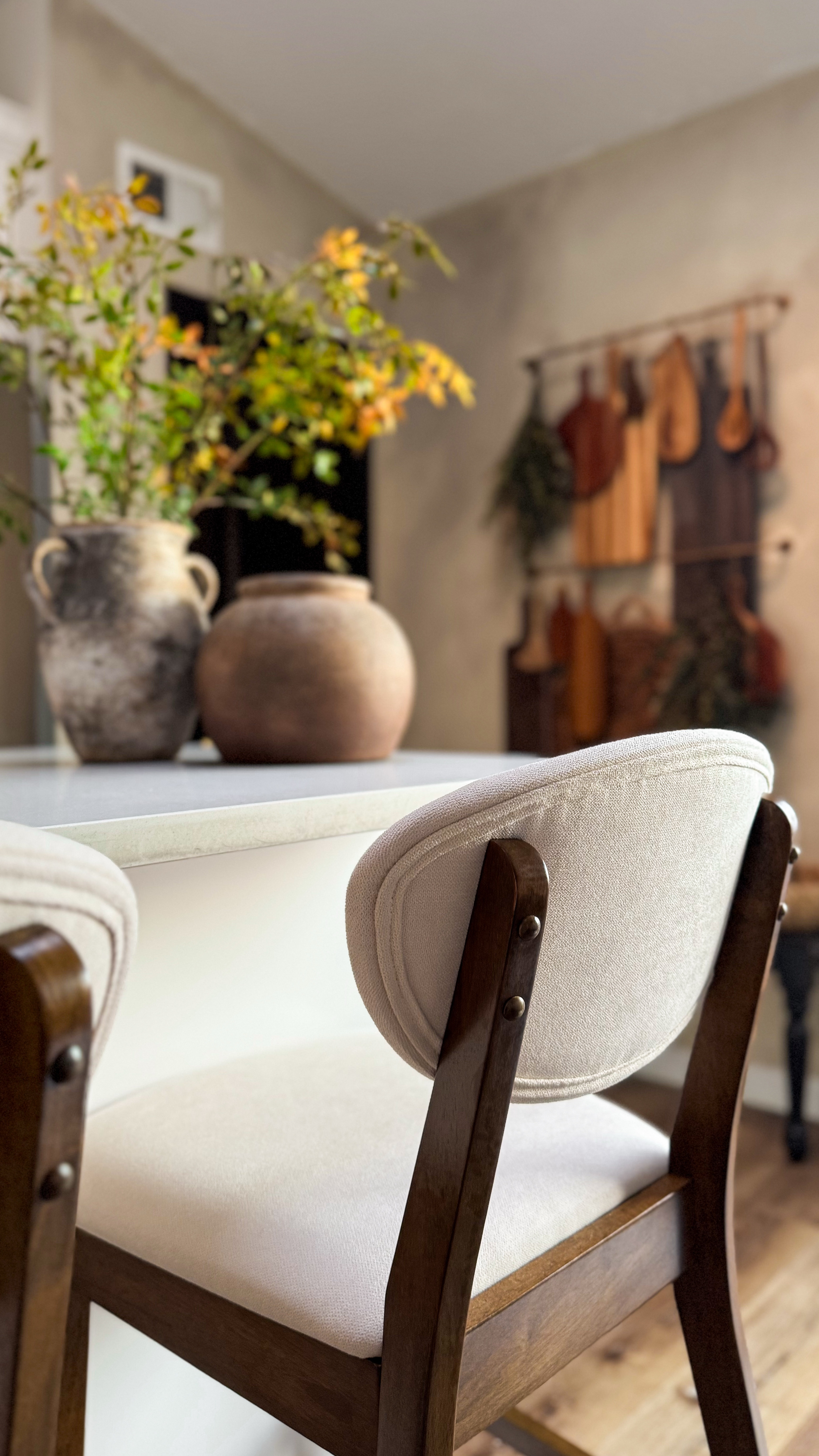 As I wrap up some of my nesting—but also, who am I kidding because you never know with my nesting!—I just 𝒉𝒂𝒅 to get new counter stools for the kitchen! This was actually a long time coming because the first set we’d purchased after the kitchen renovation was really starting to fall apart. After all, it’ll be 3 years since we completed that project! 

I’d been holding out for a collab, but no such luck. However, I 𝒅𝒊𝒅 score with these beauties from @target! They were 2/$139, so I just had to get two sets (the fourth chair is downstairs for the time being!). They are so comfy and sturdy, but most importantly, I think the baby will approve 🤭

You can shop these counter stools on my LTK—link in bio! 

#Kitchen #KitchenDesign #KitchenDecor #CounterStools #Target #TargetStyle #TargetFinds #FYP #Discover #Explore #Reels #HomeDecor #HomeStyle #Nesting #PregnancyLife #Home #ModernVintage #EclecticHome #LTK #LTKHome #LTKStyle @ltk.home