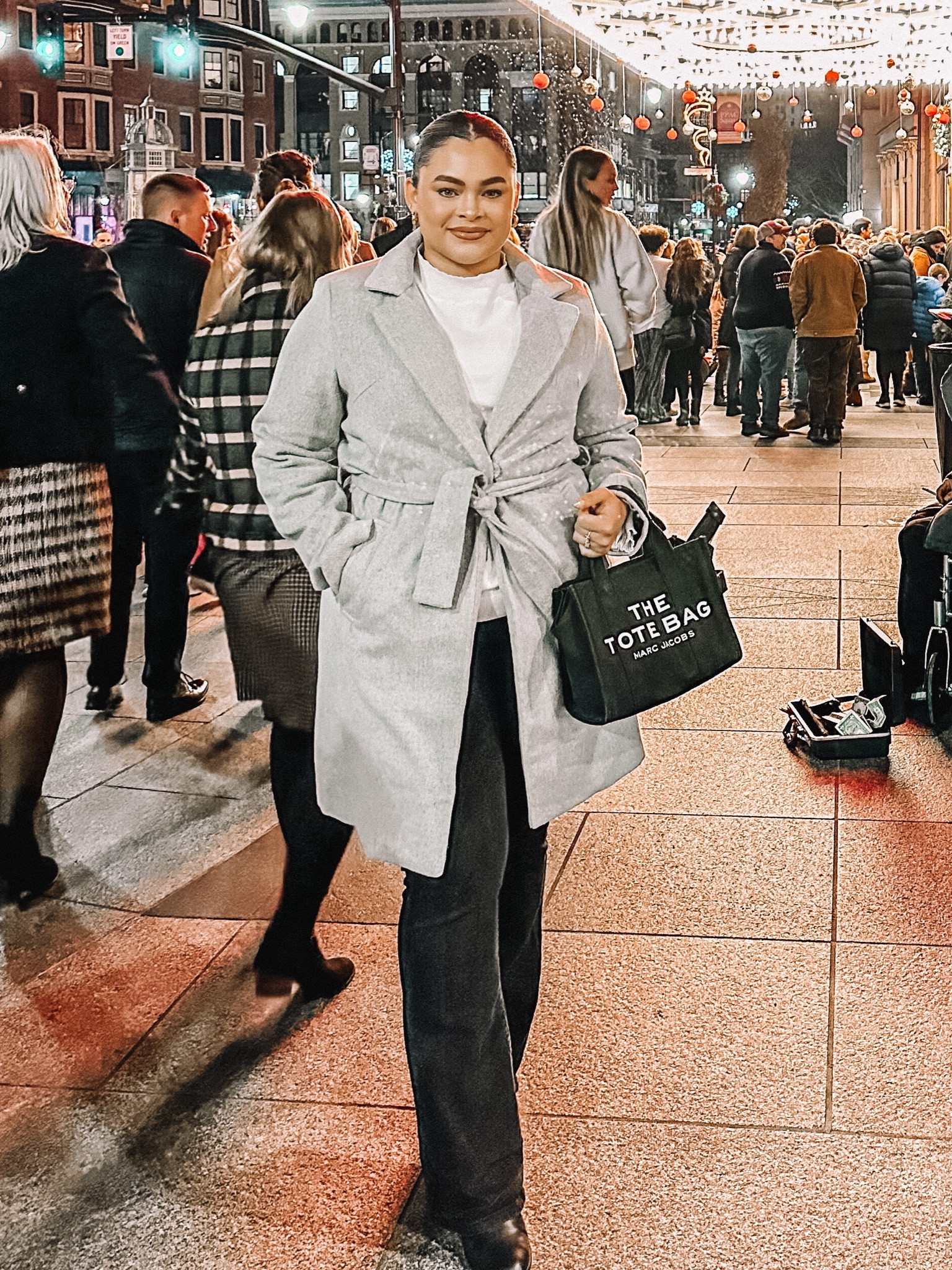 Outfits in the cold don’t have to be complicated. Here is a really quick and simple way to look fashionable ❤️

#LTKbeauty #LTKHoliday #LTKSeasonal