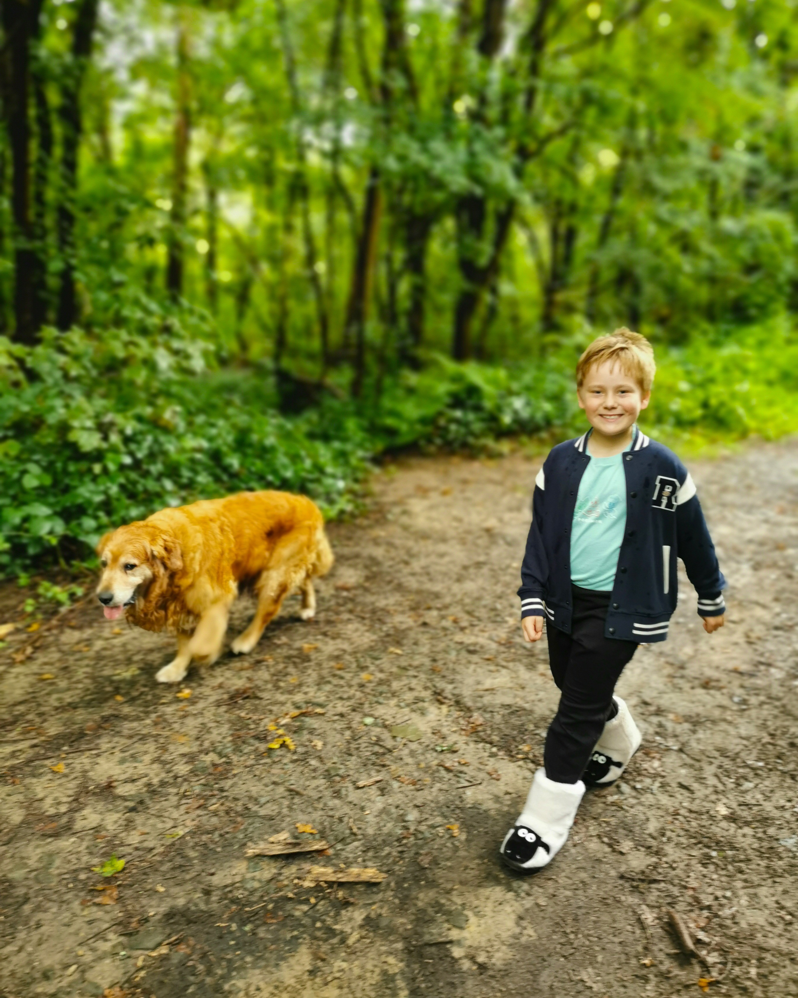 Weekending in style in Surrey 🌿How cool is that jacket and those SHAUN THE SHEEP boots 🐑👀

#LTKeurope #LTKkids #LTKautumn