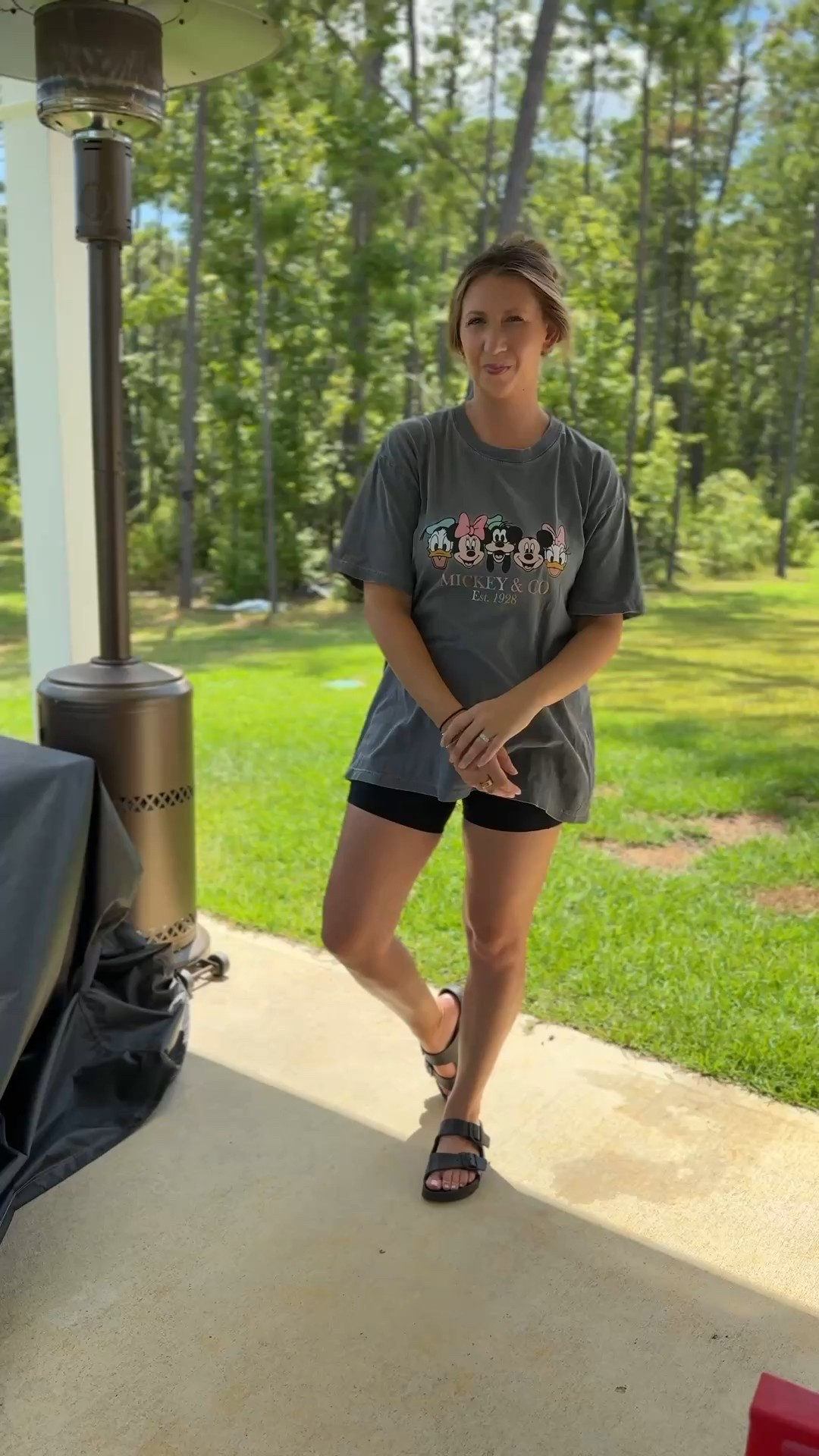 Comfy and casual mom outfit! 

#LTKFindsUnder50 #LTKActive #LTKSeasonal