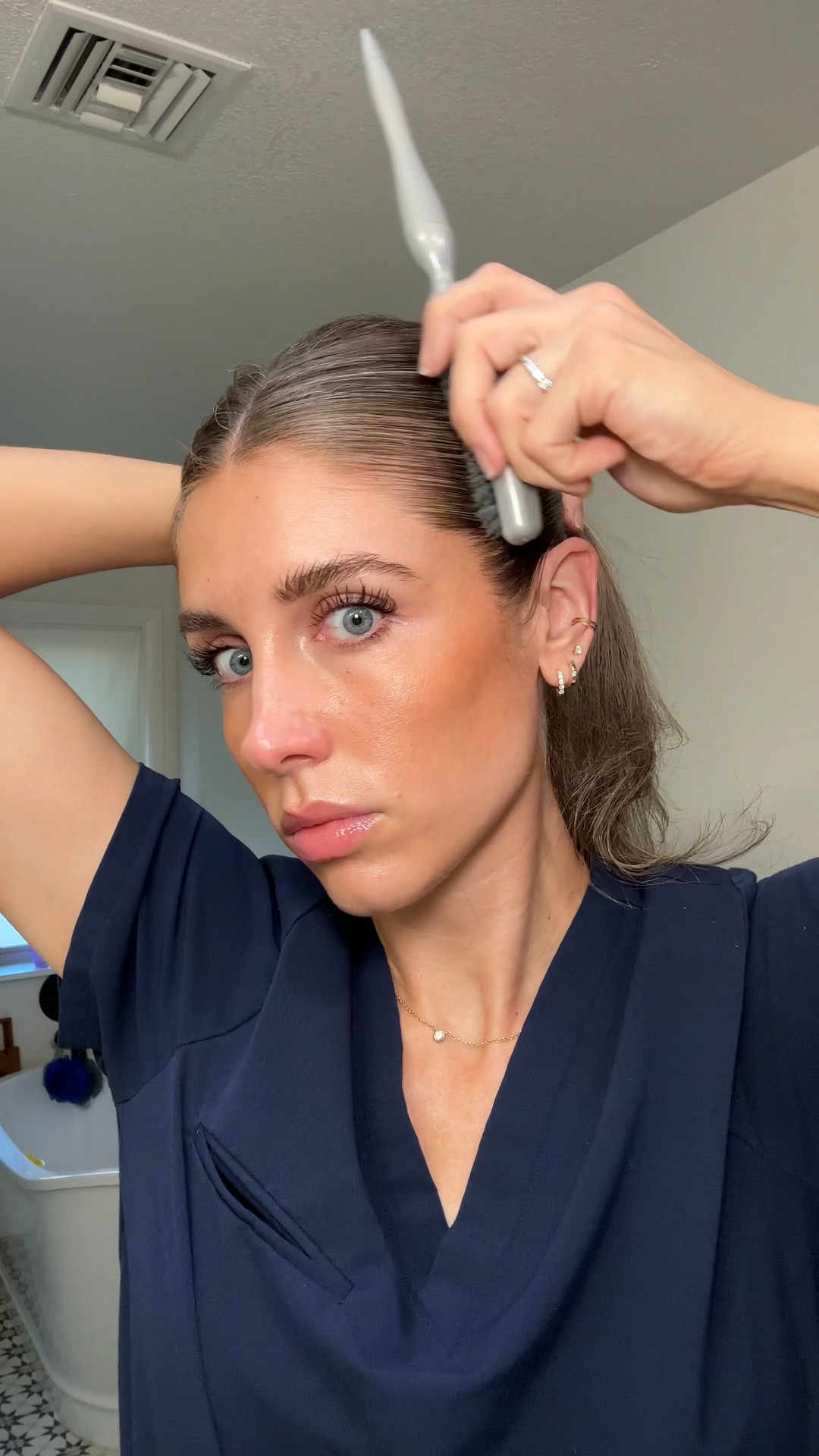 Best products for slicked back hair #ltkhair #hairtutorial

#LTKbeauty