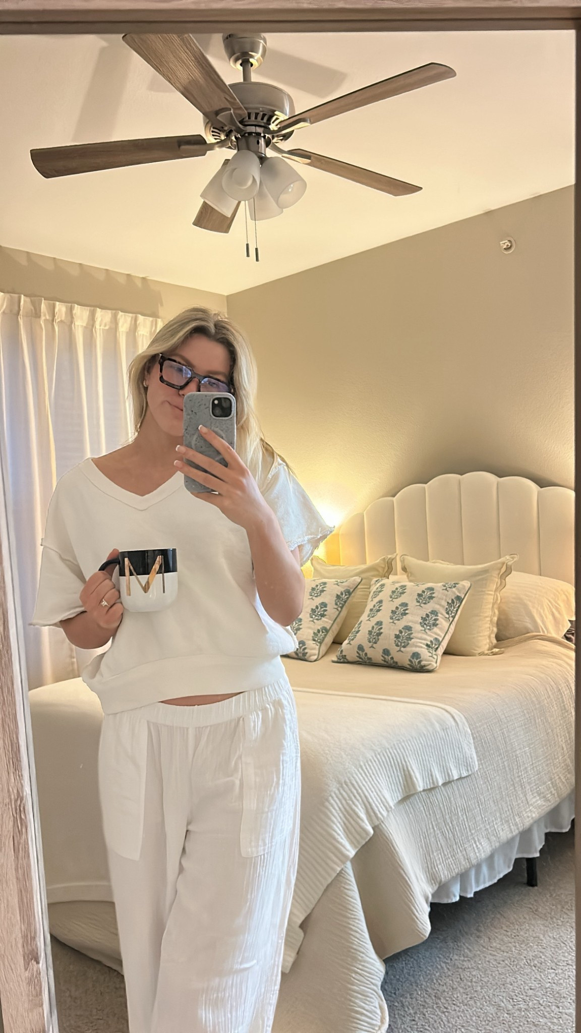 cozy mornings 

#LTKSeasonal #LTKStyleTip #LTKHome