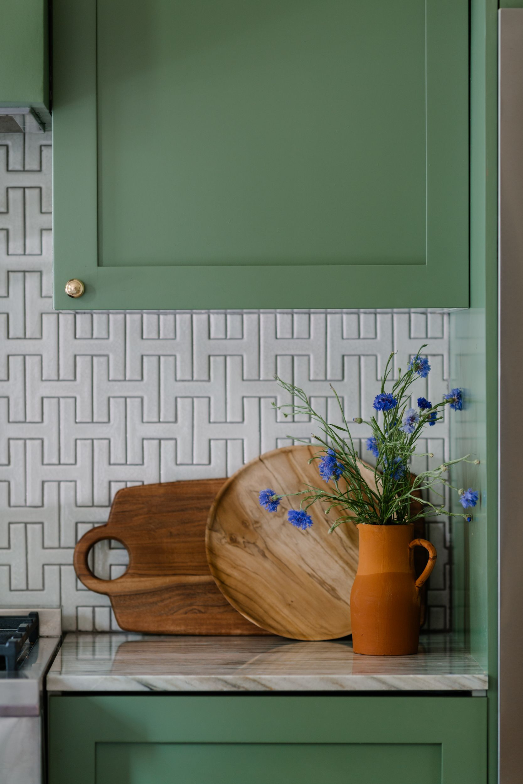 A green kitchen in the summertime... 

 #LTKHome