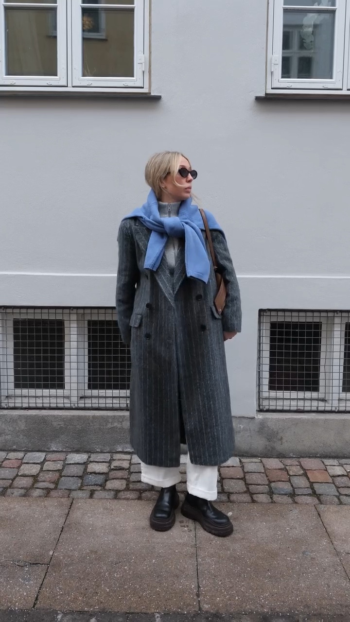 Cosy in Copenhagen 🩵


Layering; how to layer; autumn winter, grey coat, long coat, butter yellow, boyfriend jeans, grey knit, zip knit, Copenhagen fashion week, cphfw, streetstyle 

#LTKeurope #LTKwinter #LTKFashionMonth