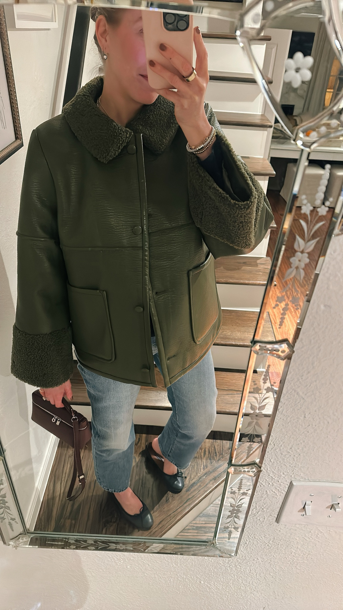 Night before Thanksgiving break outfit for a sushi dinner! I’ve loved this jacket rental from RTR! 