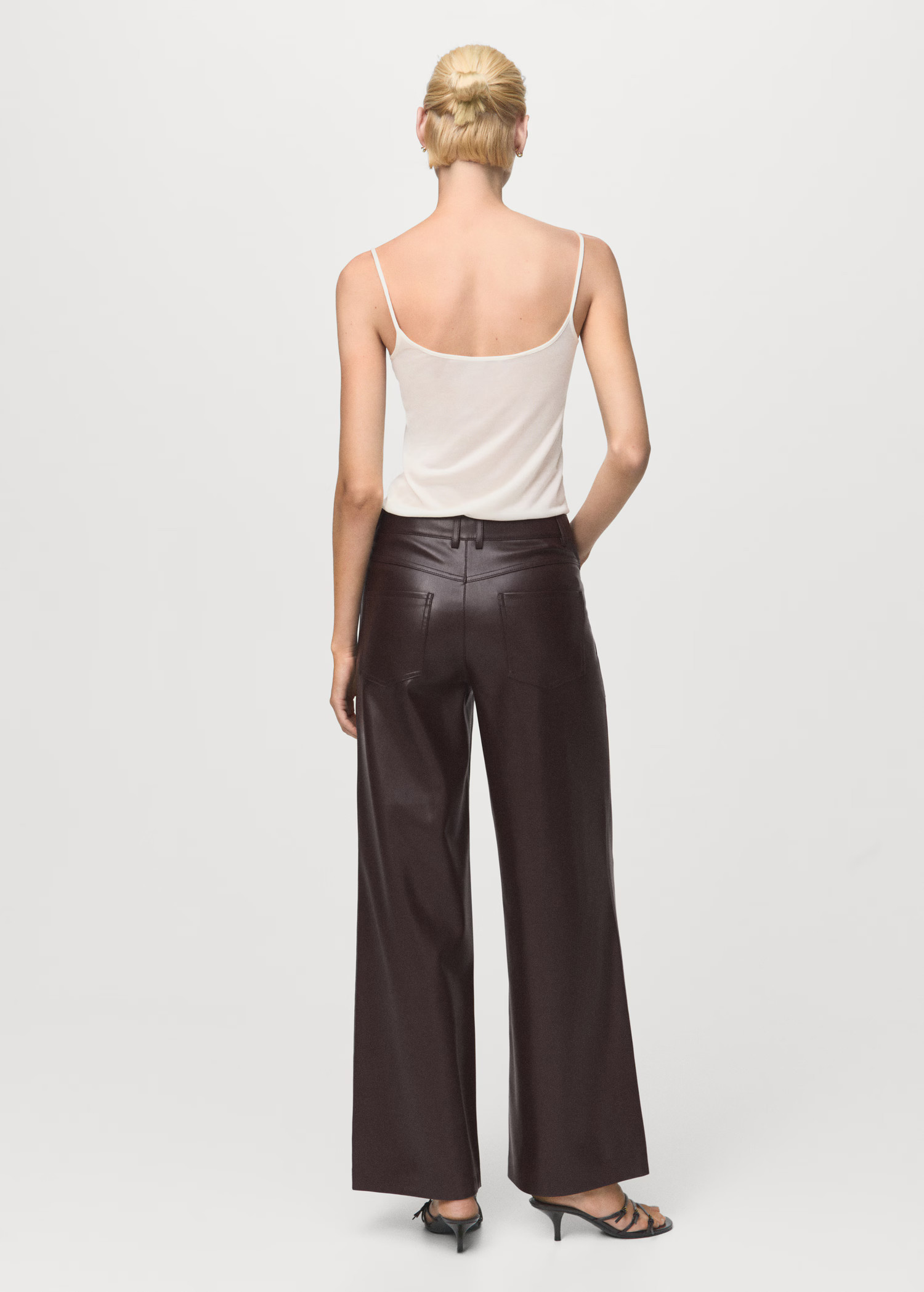 Leather-effect straight trousers | MANGO (UK)