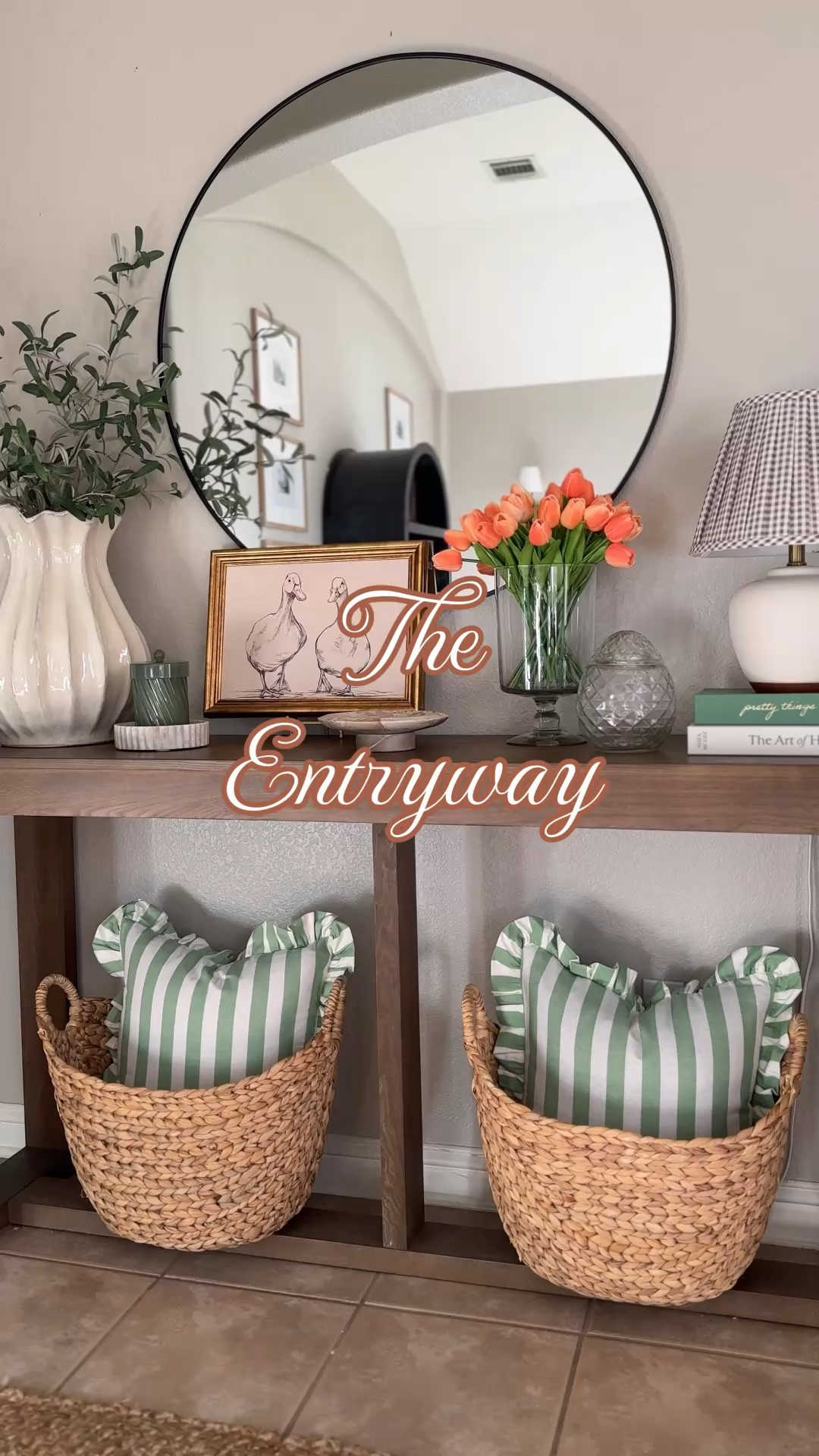 Spring Entryway Styling— 🖤🌷
Happy first day of spring! 🌷🌻🌸

The entryway has officially bloomed!🩷
I’m loving spring interior decor! 🌻 the entryway table is full of color and florals! 🌷☀️💕 loving the pops of green! 😊💚


#LTKSeasonal #LTKHome #LTKSaleAlert