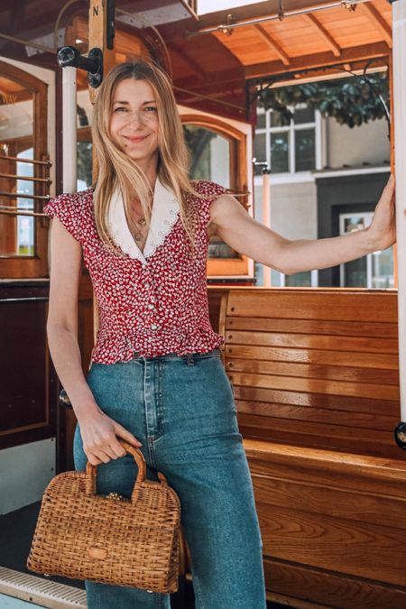 Feminine and slightly vintage inspired everyday outfit. Romantic floral top with embroidery collar and a basket bag for the win. Such a great and comfy look

#LTKitbag #LTKstyletip