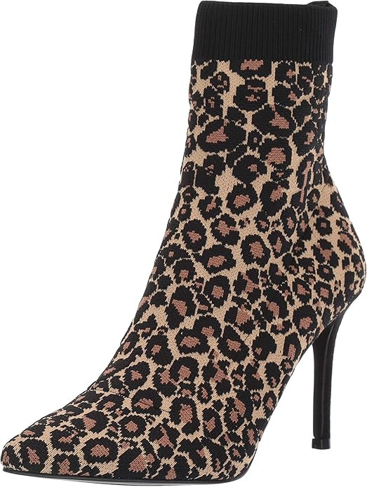 Steve Madden Women's Claire Fashion Boot | Amazon (US)