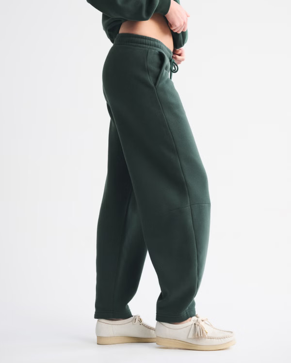 Women's High Rise Sunday Barrel Sweatpant | Women's Bottoms | Abercrombie.com | Abercrombie & Fitch (US)