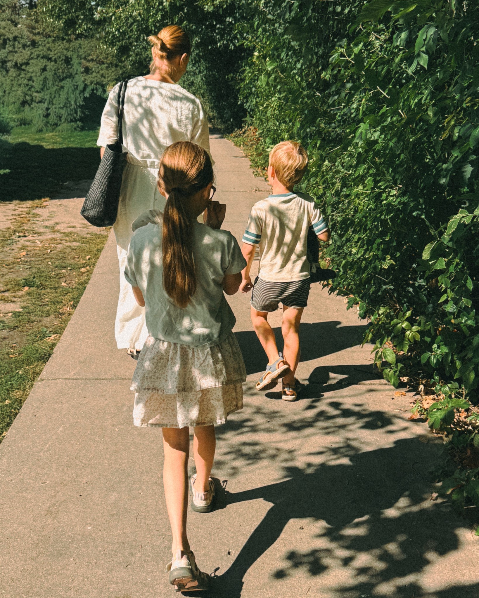 I’ve cracked the code on which kids brands actually make clothes that last 😂 But seriously these staples last through several kids and I’m willing to pay a bit more for that kind of quality. Kit’s skirt is Jamie Kay. Gabe’s top is Misha and Puff and his shorts are Childhoods Clothingg

#LTKSeasonal #LTKKids #LTKFamily