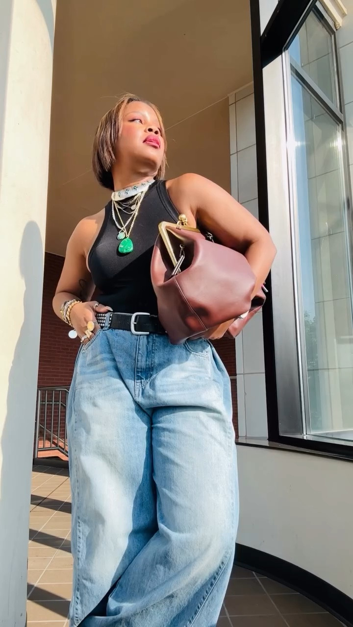 Hey girl! Y’all know me - love a good tank, jeans and statement jewelry! This new @dylanlex necklace is a fav! I love blue and the turquoise is just so pretty! I’ll link it too! Jeans are old @thefrankieshop, but I’ll try to find a similar one! What y’all think?
•
•
Jewelry style, style over 40, easy style, summer style