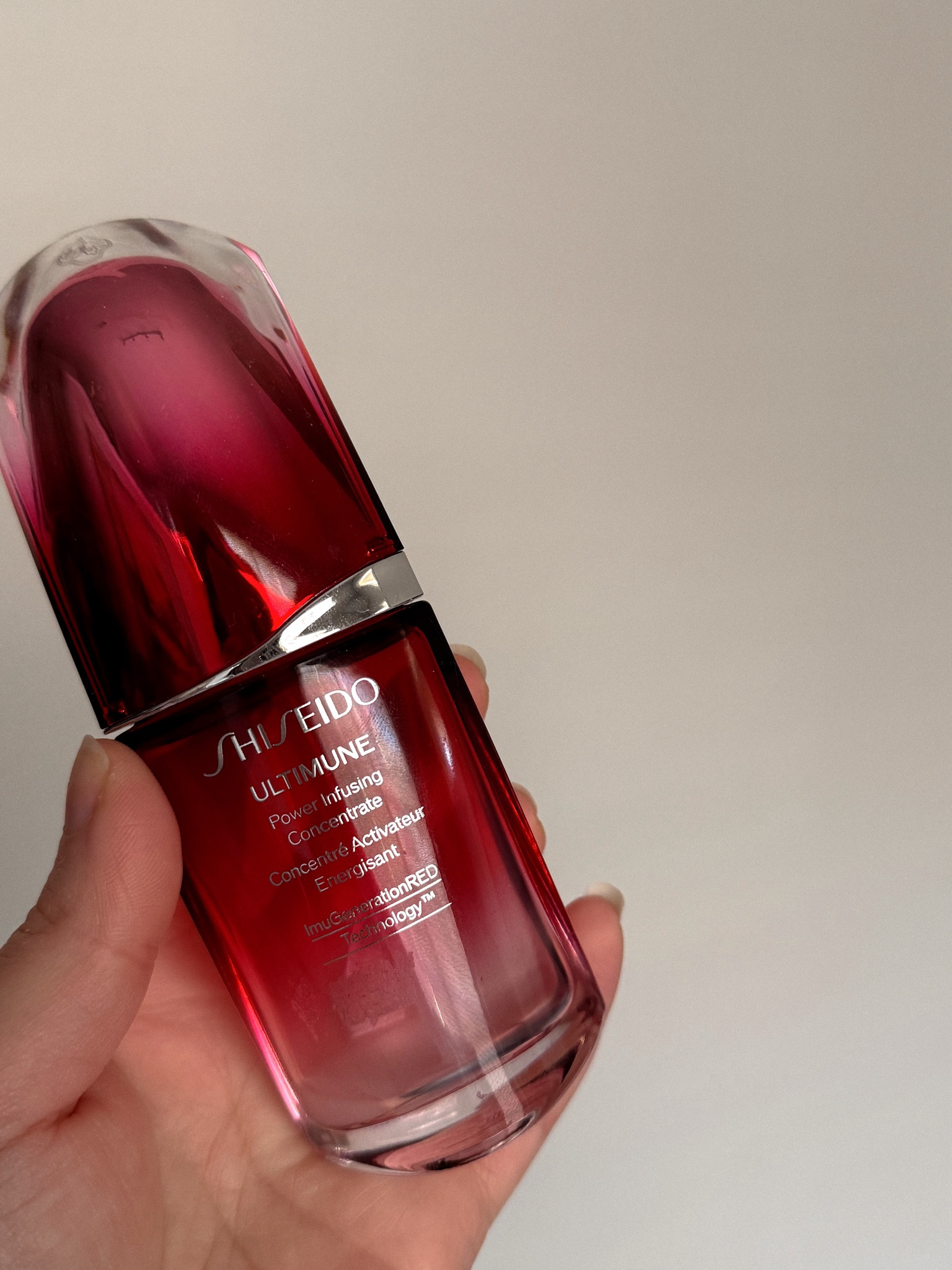 One of my favorite serums that acts as a moisturizer and perfect for oily skin. Also use it underneath my makeup as a primer! Gives glowy, natural looking skin. 

#shiseido #skincare #glassskin #luxuryskincare 

#LTKFindsUnder100 #LTKBeauty #LTKSeasonal