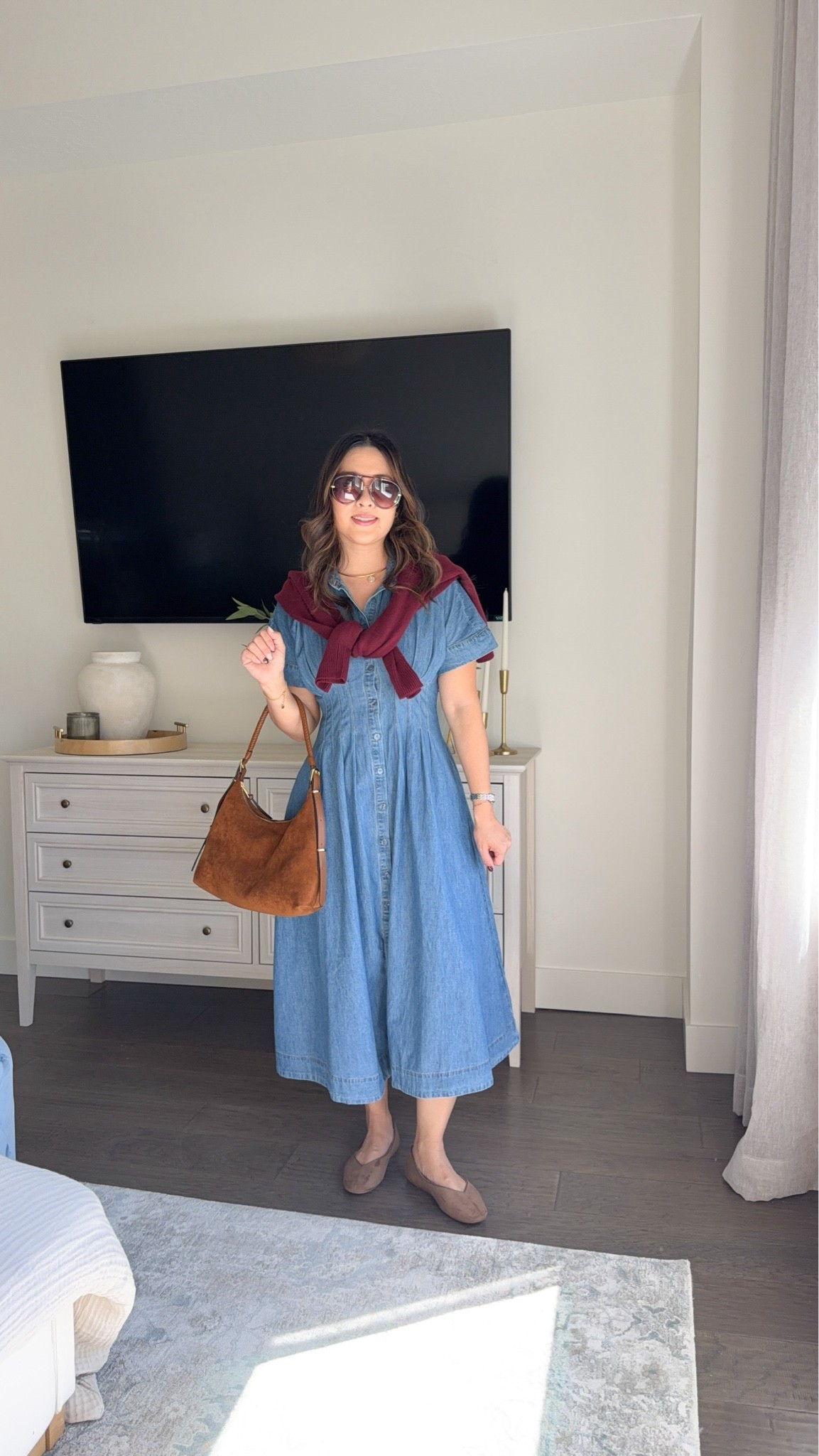 Walmart dress that covers your arms and snatches your waist! Dress: Small