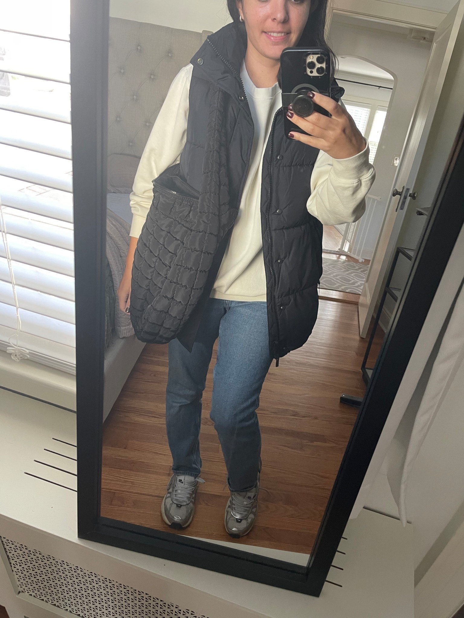 My style ootd
Outfit of the day 
Vest
Free people bag
Jeans
Sneakers 

#LTKFindsUnder50 #LTKSaleAlert