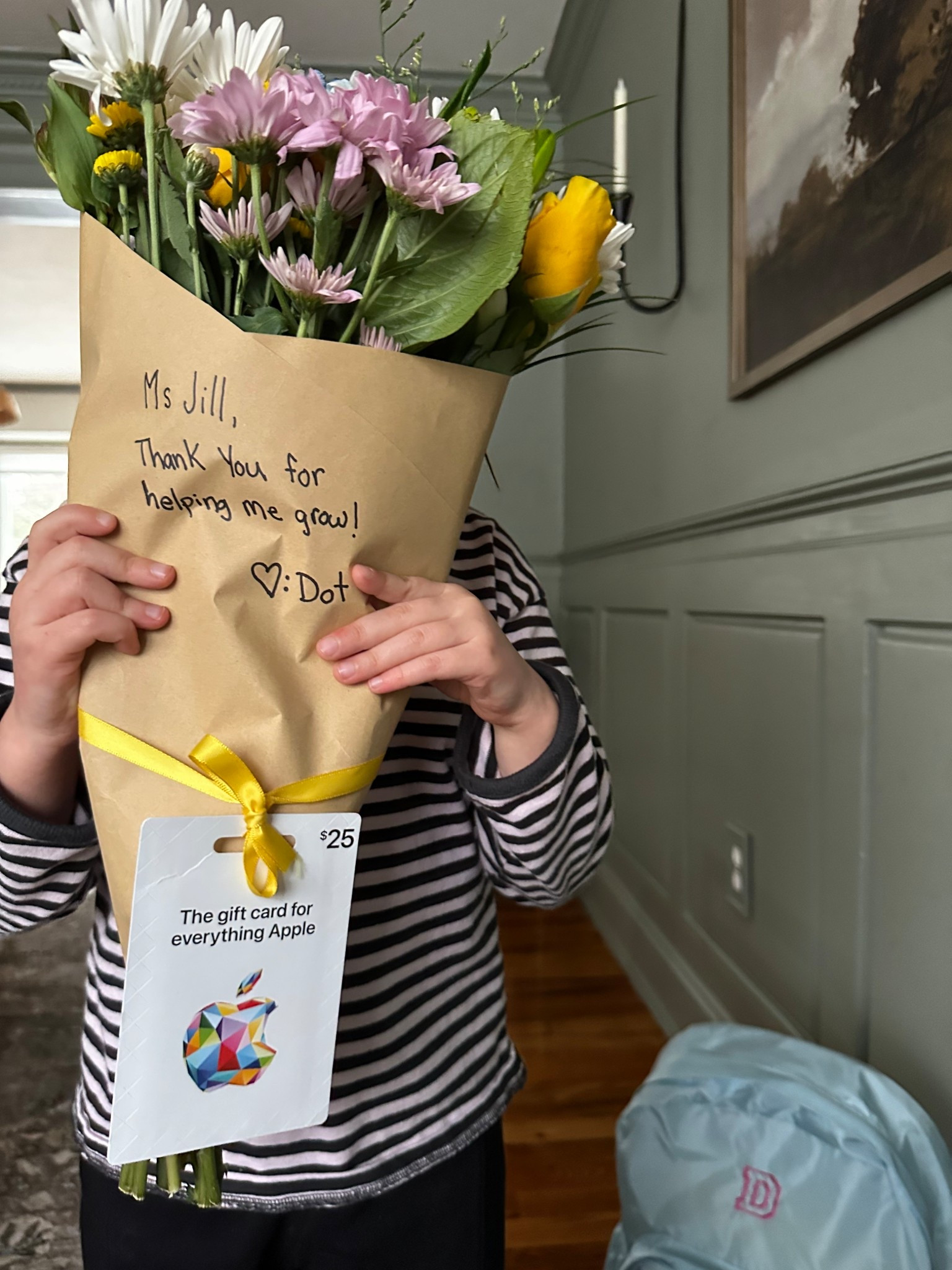 #ad Spring = saying thank you to the people who pour into our kids 💐
Fresh flowers +  Apple Gift Card from @Target is my go-to — simple, meaningful, and they get to choose what they love most.  #GiftCard #TargetPartner #Target #Momlife #JustBecauseGift @shop.ltk #liketkit
