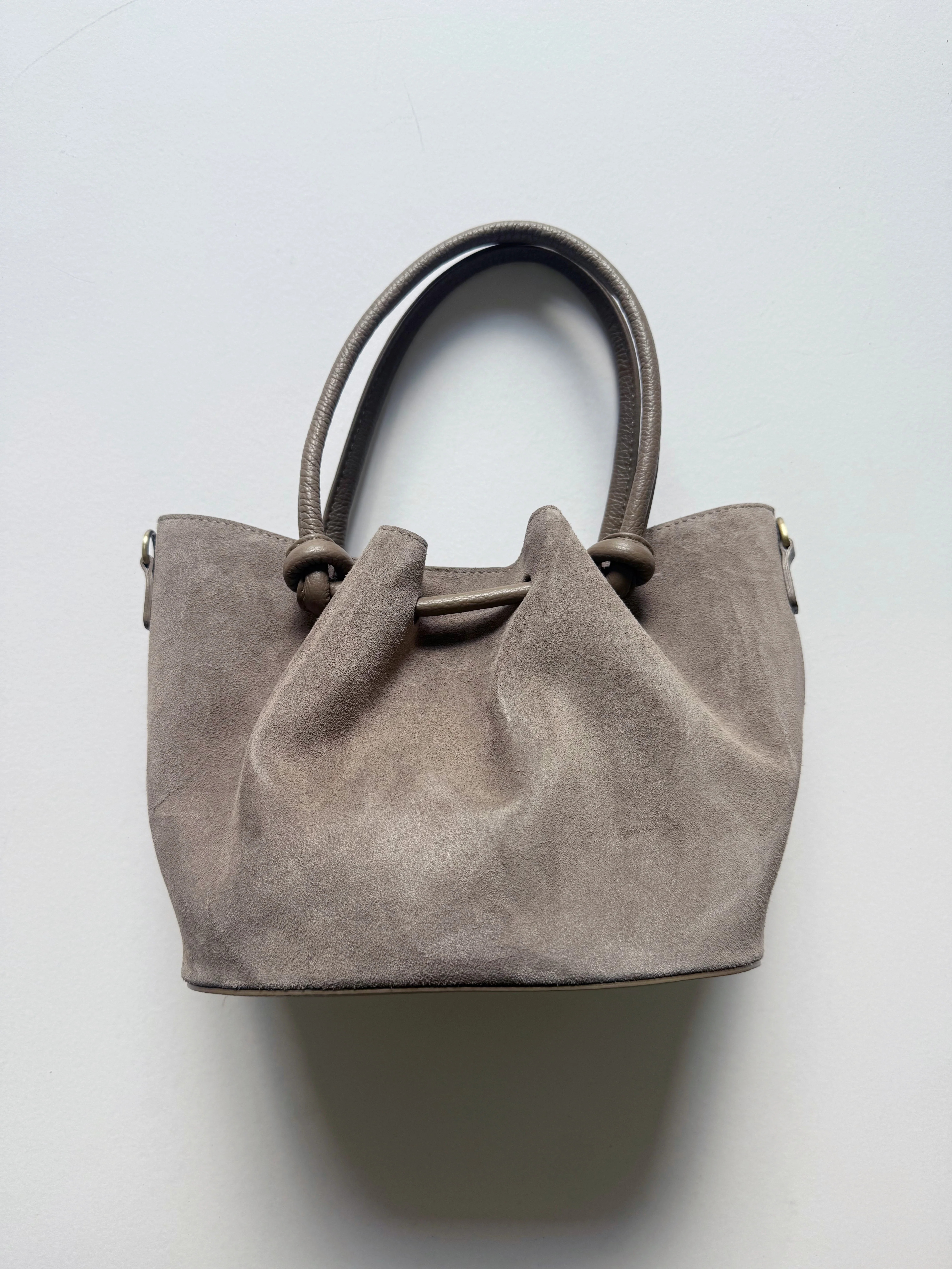 Suede Knot Bags Beige Pre-Sale | Colores Collective
