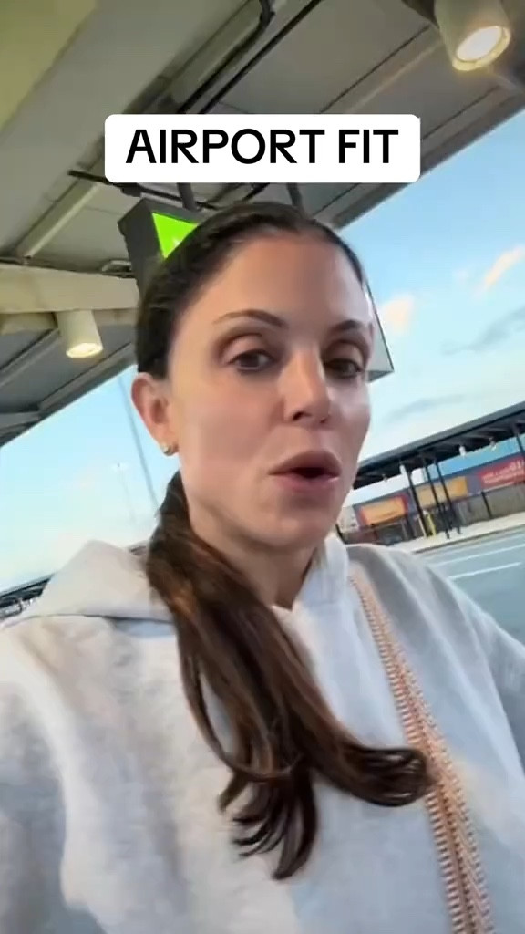 LA bound🛫

#LTKStyleTip #LTKTravel #LTKVideo