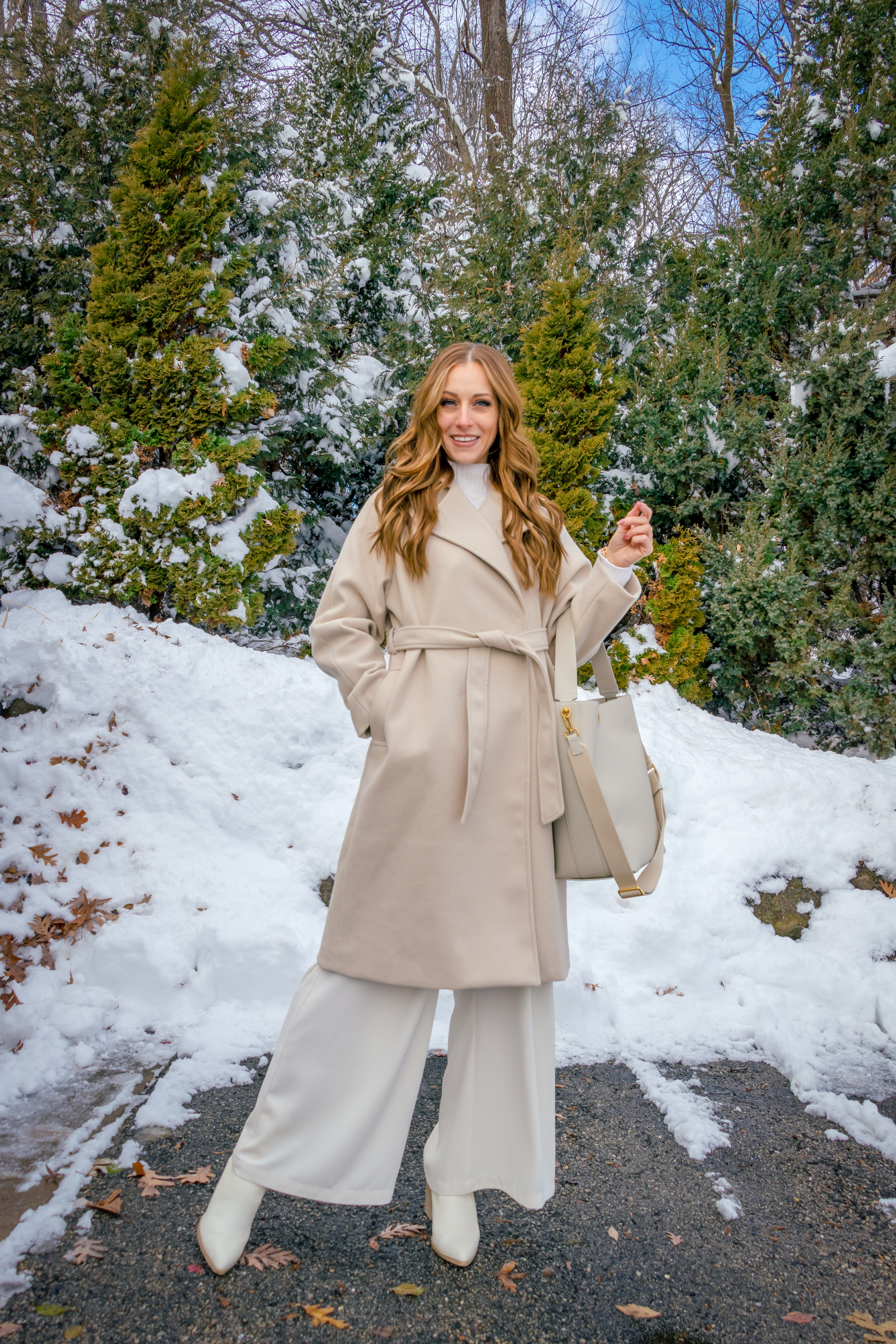 Elevated and neutral winter outfit. This would be perfect for the office or a play/ballet/nice dinner out.
I'm in a size small in the beige color option in the coat. I sized up to a large in the sweater.
 

 #LTKSeasonal #LTKFindsUnder50 #LTKFindsUnder100
