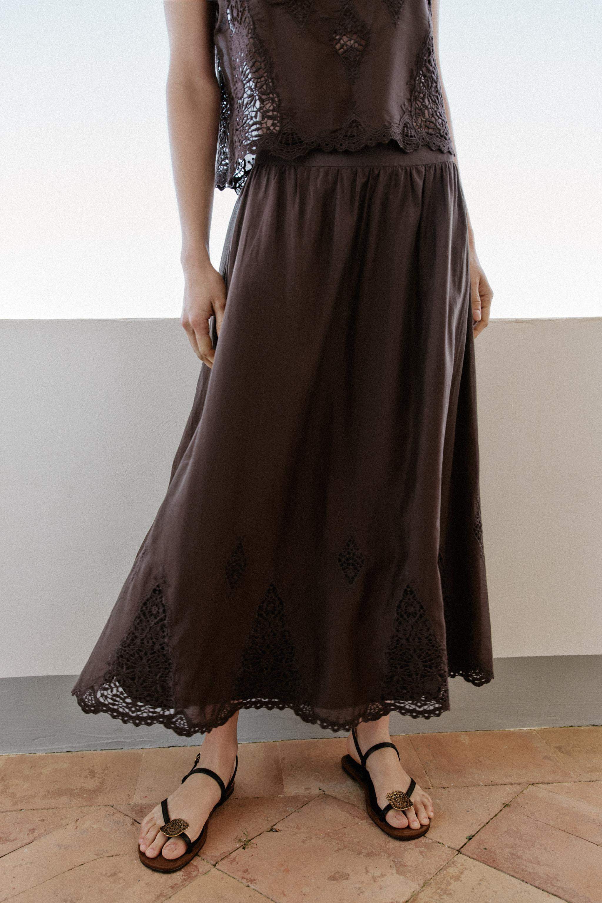 EMBROIDERED VOLUME MIDI SKIRT | Zara US