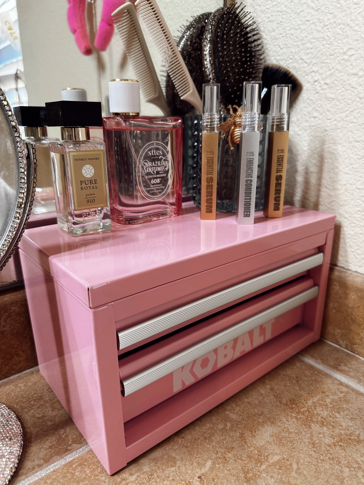 pink kobalt drawer set 

#LTKStyleTip #LTKHome #LTKHoliday