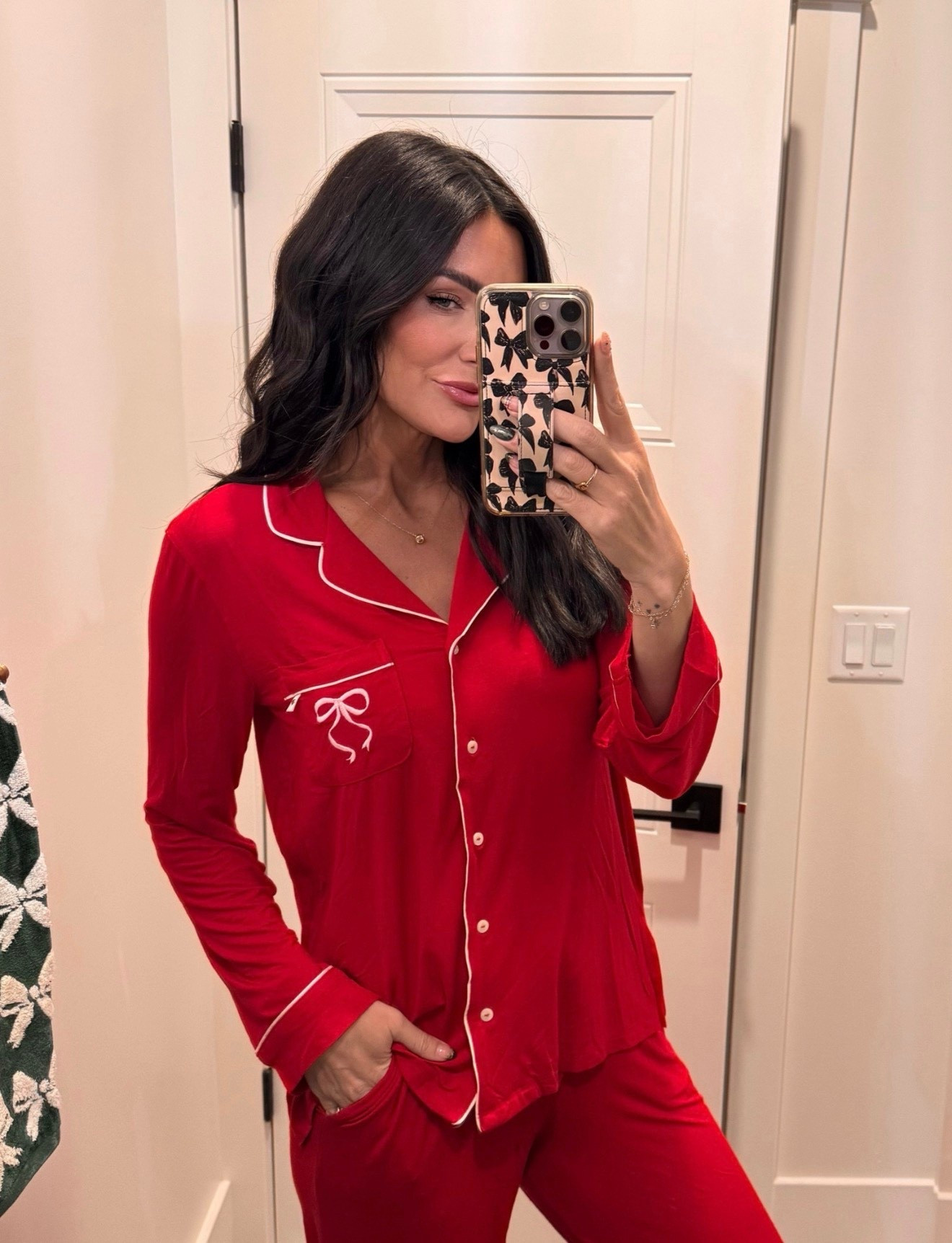 The red is sold out but other colors available! 

Victoria Secret | Women’s Pajamas | 2 piece set | Holiday pajamas 

#LTKHoliday #LTKFindsUnder50 #LTKFindsUnder100