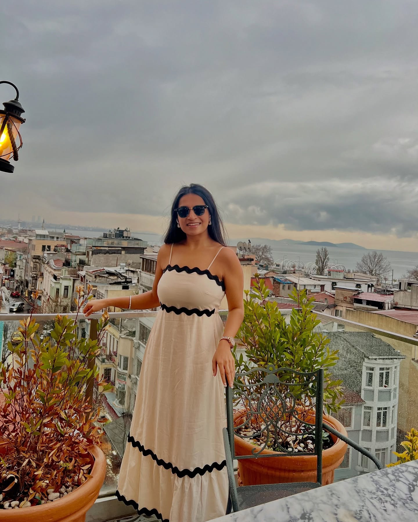 Magic of where East meets West! 🇹🇷🌅 

.

.

.

.

.

.

.

.

.

.

.

.

.

#visitistanbul #istanbul #turkey #visitturkey #travel #travelturkey #istanbulturkey #istanbultrip #travelphotography #travelistanbul #ig #turkeytravel #t #travelgram #bosphorus #goturkey #istanbulcity #istanbullovers #instatravel #vacation #istanbullife #istanbultravel #sultanahmet #istanbulmoments #photooftheday #turkeytrip #photo #oneistanbul #holiday #holidayistanbul