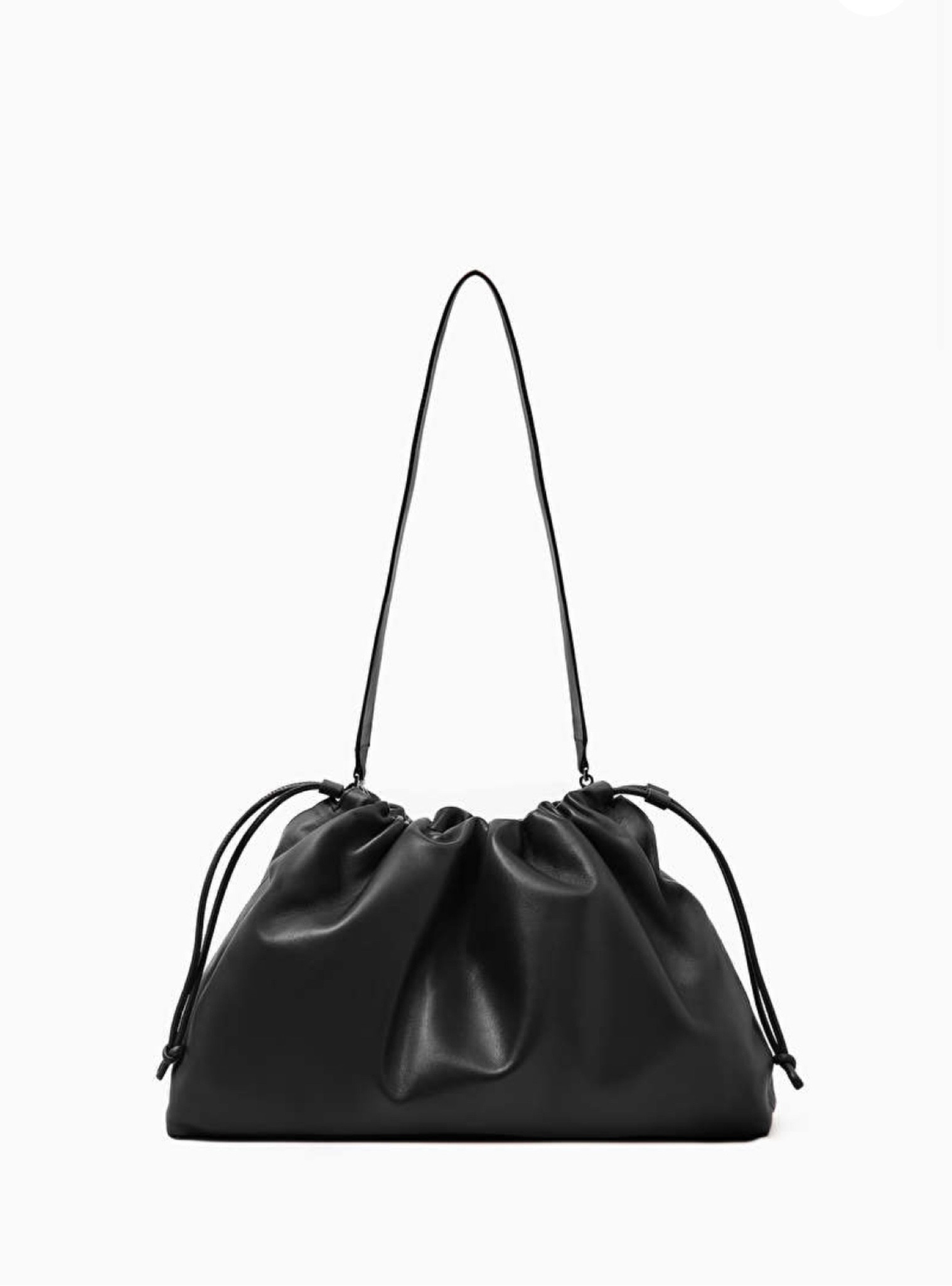 Big pouch for everyday 🖤 the perfect minimalistic bag for a reasonable price 

#LTKover40 #LTKU #LTKeurope