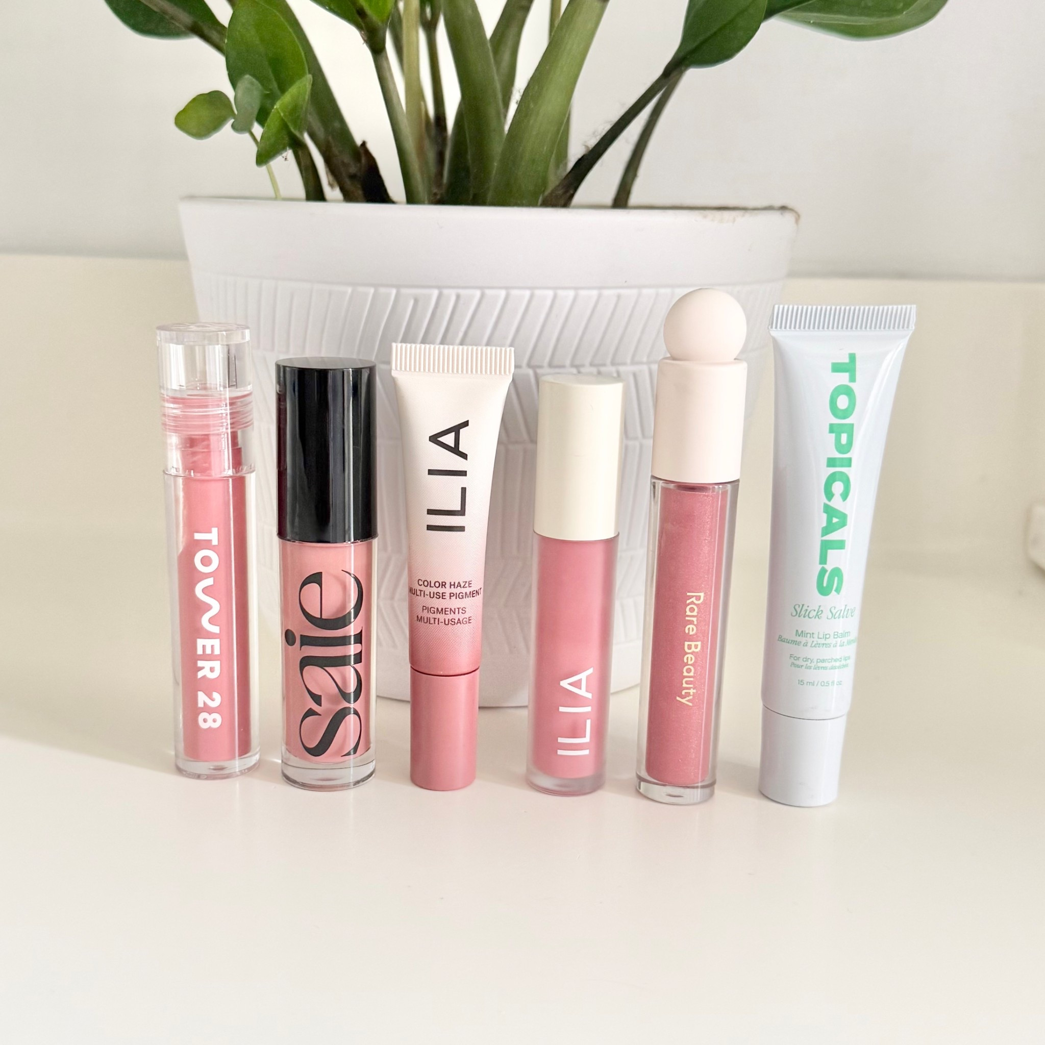 Today is the last day to shop 
the @sephora  sale! 
Make sure to grab your favorites or a few new products you’ve been wanting to try. 

#LTKSaleAlert #LTKBeauty