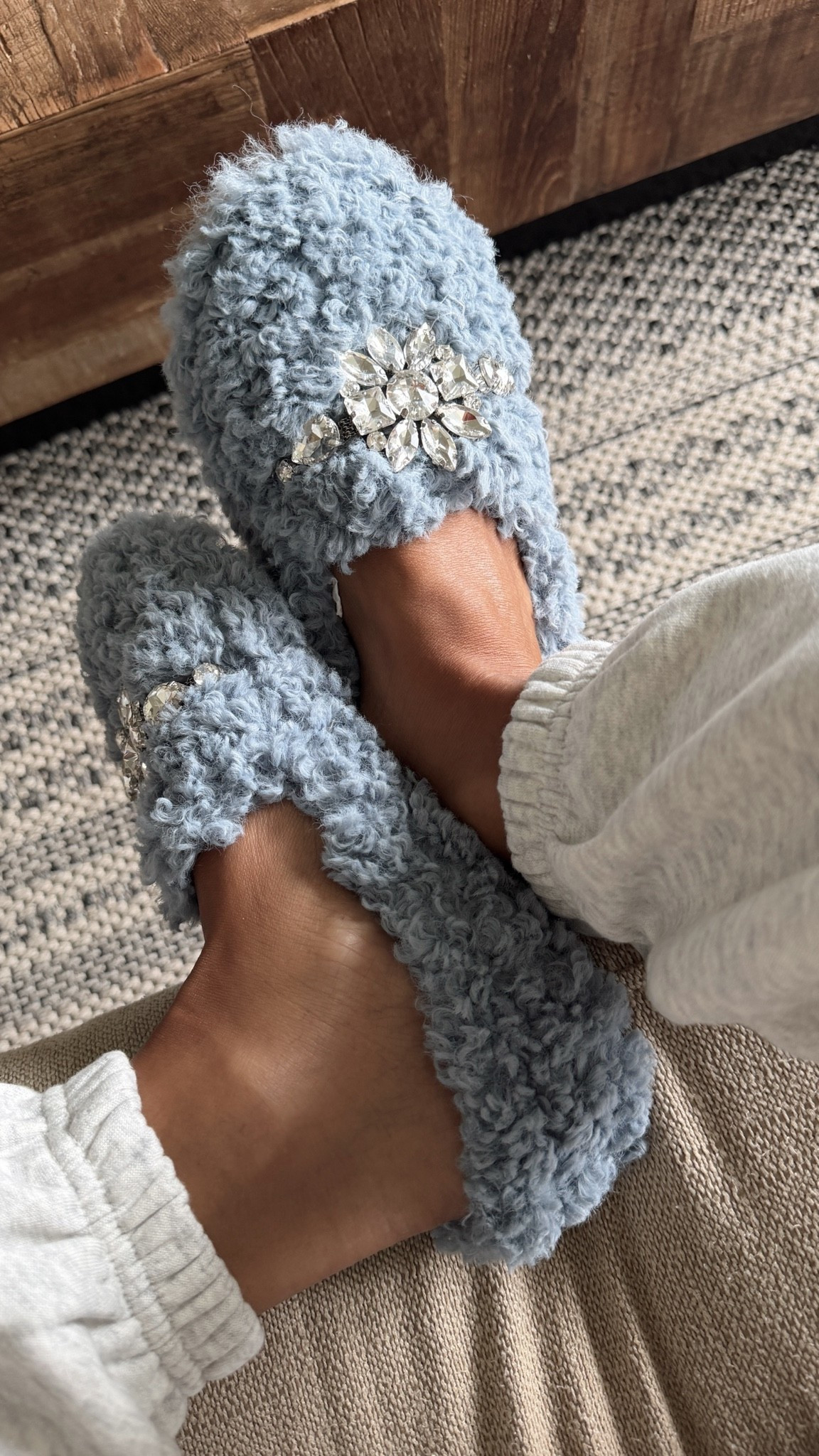 Ladies not to be dramatic but THESE ATE COZY AND THESE ARE SPARKLY!

#LTKSeasonal #LTKselfcare #LTKHome