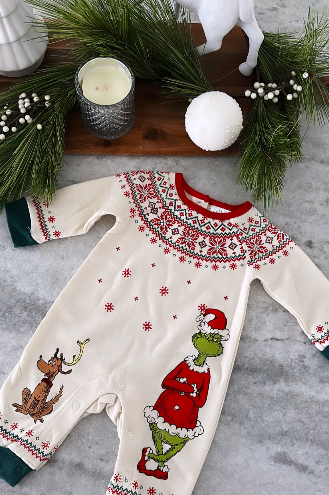 Walmart has the CUTEST grinch onesie 😭🎄

#LTKbaby #LTKSeasonal #LTKHoliday