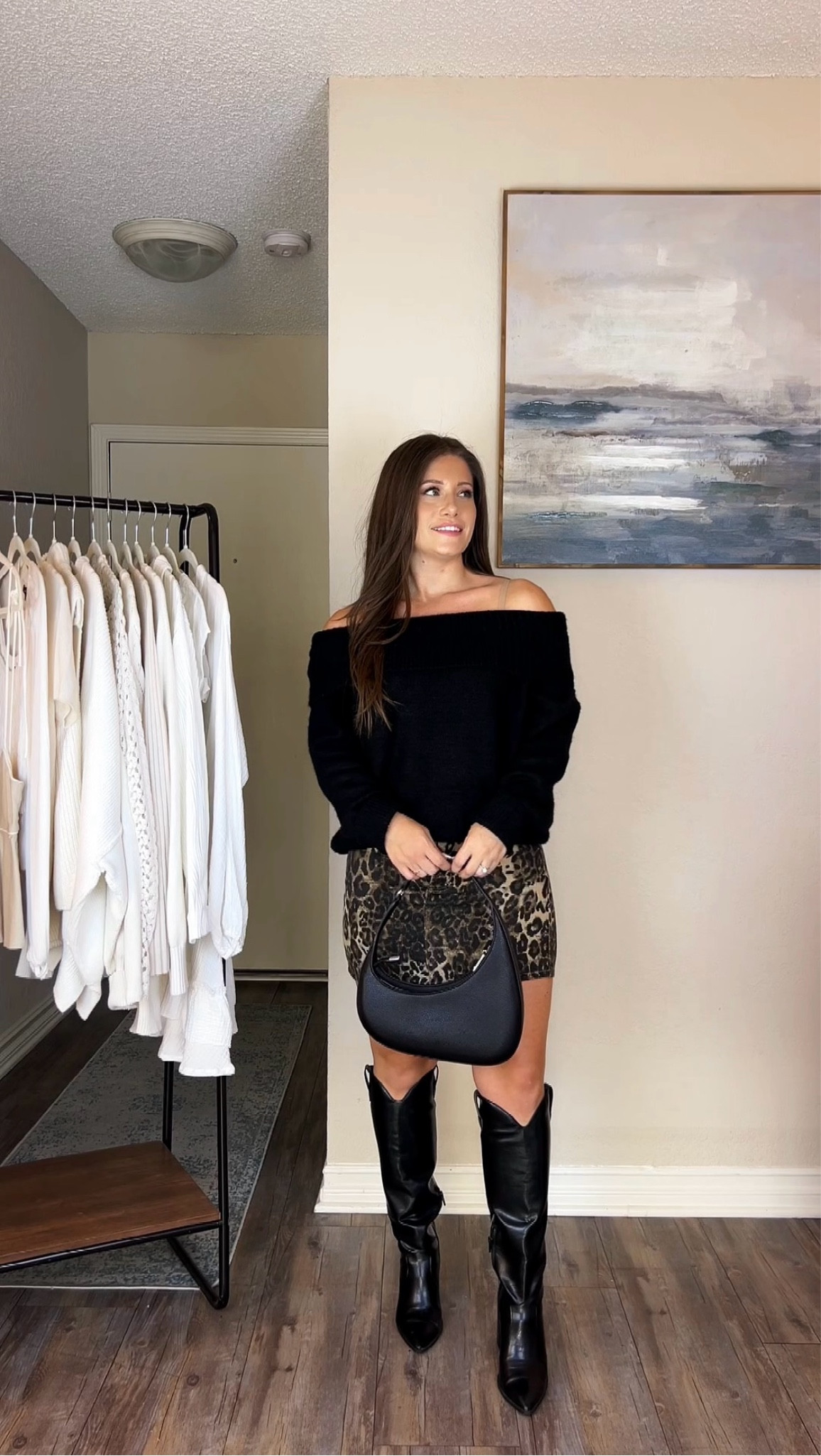 Fall Outfit 🖤 leopard print mini skirt runs small - size up 

#LTKStyleTip #LTKSeasonal #LTKFindsUnder100