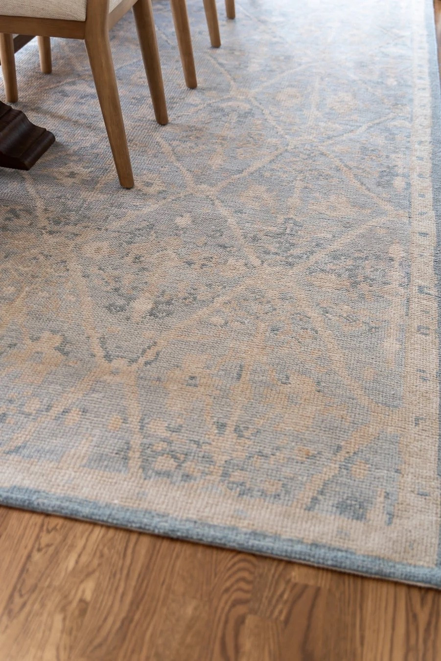 This is one of my favorite rugs in my home! The colors give a beautiful modern coastal look that I love.

#LTKHome