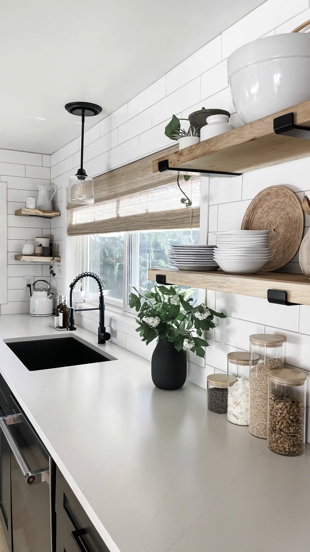 Review: Blanco Silgranit Sink in Cinder 

Love this durable kitchen sink and the contrast it offers in dark charcoal almost black! 🖤
￼



#LTKHome