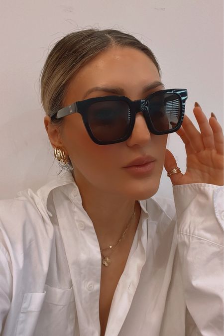 when in doubt, throw on a white over sized button-up, oversized sunglasses, pull the hair back, & add some bold earrings ⁣
⁣
Sunglasses: @teuxofficial Daybreak⁣ in Onyx, code DRLUXY10 10% off
Hair Pomade: @ouai ⁣
Earrings: @anneklein  ⁣

Summer outfit 
Vacation outfit 
Sophia Richie outfit 
Button-up shirt 


⁣


#LTKFind #LTKstyletip #LTKtravel