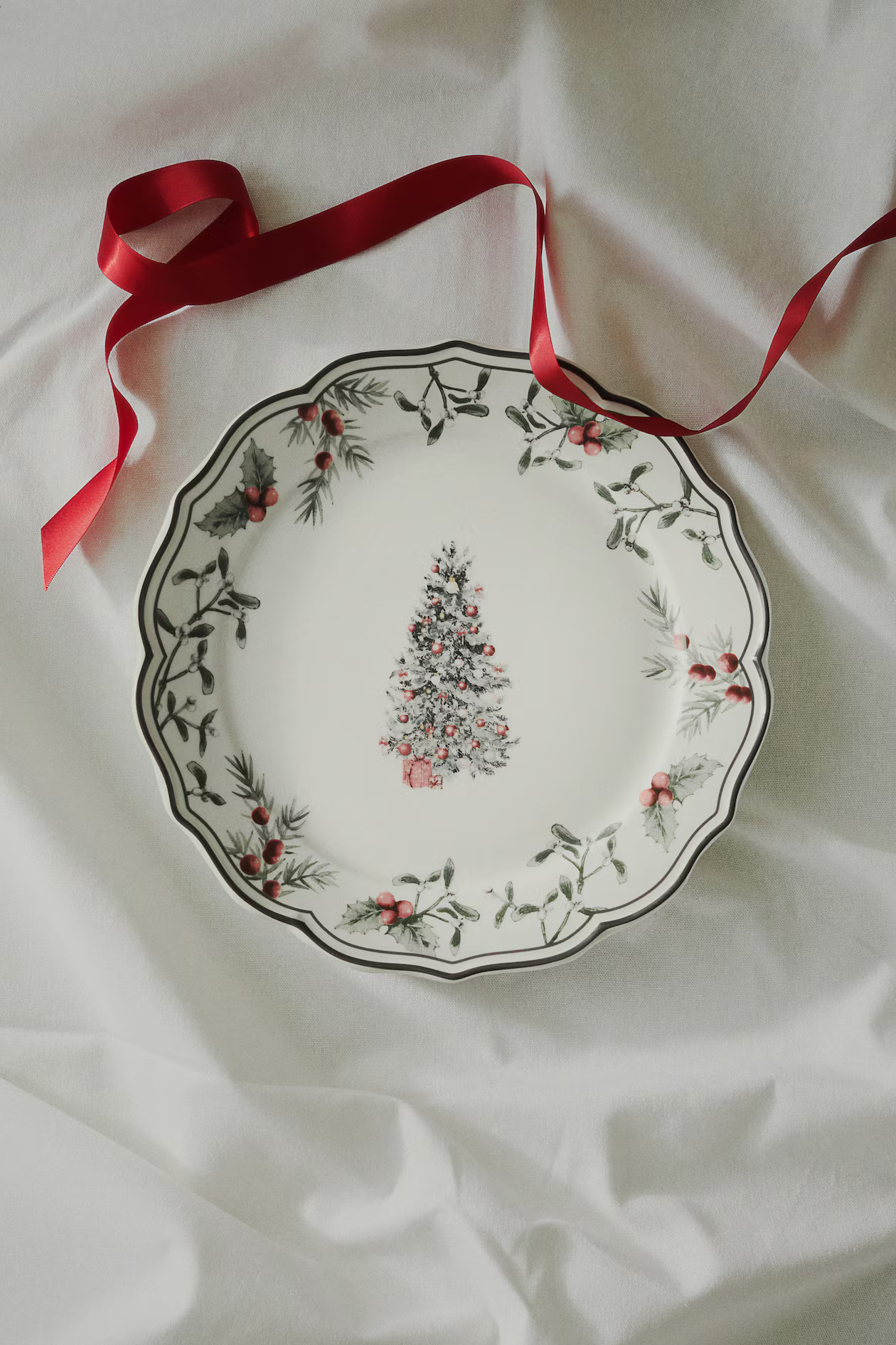 Porcelain Plate | H&M (US + CA)