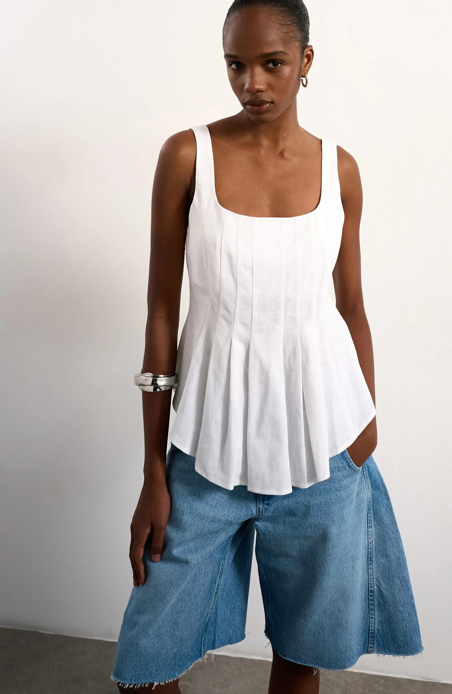 Topshop Pleated Curve Hem Linen Blend Top | Nordstrom | Nordstrom